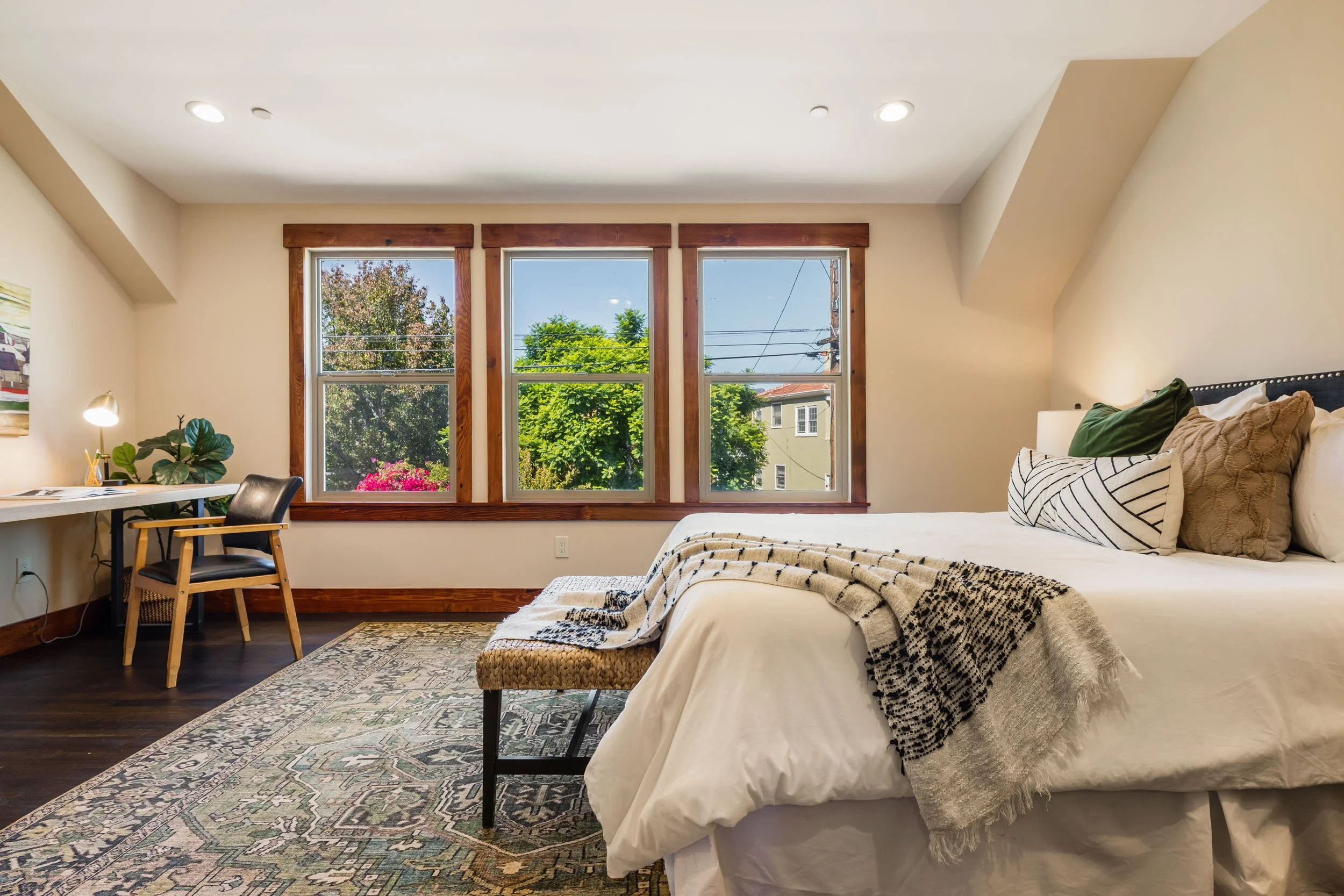 479 42nd St 33 small.jpg