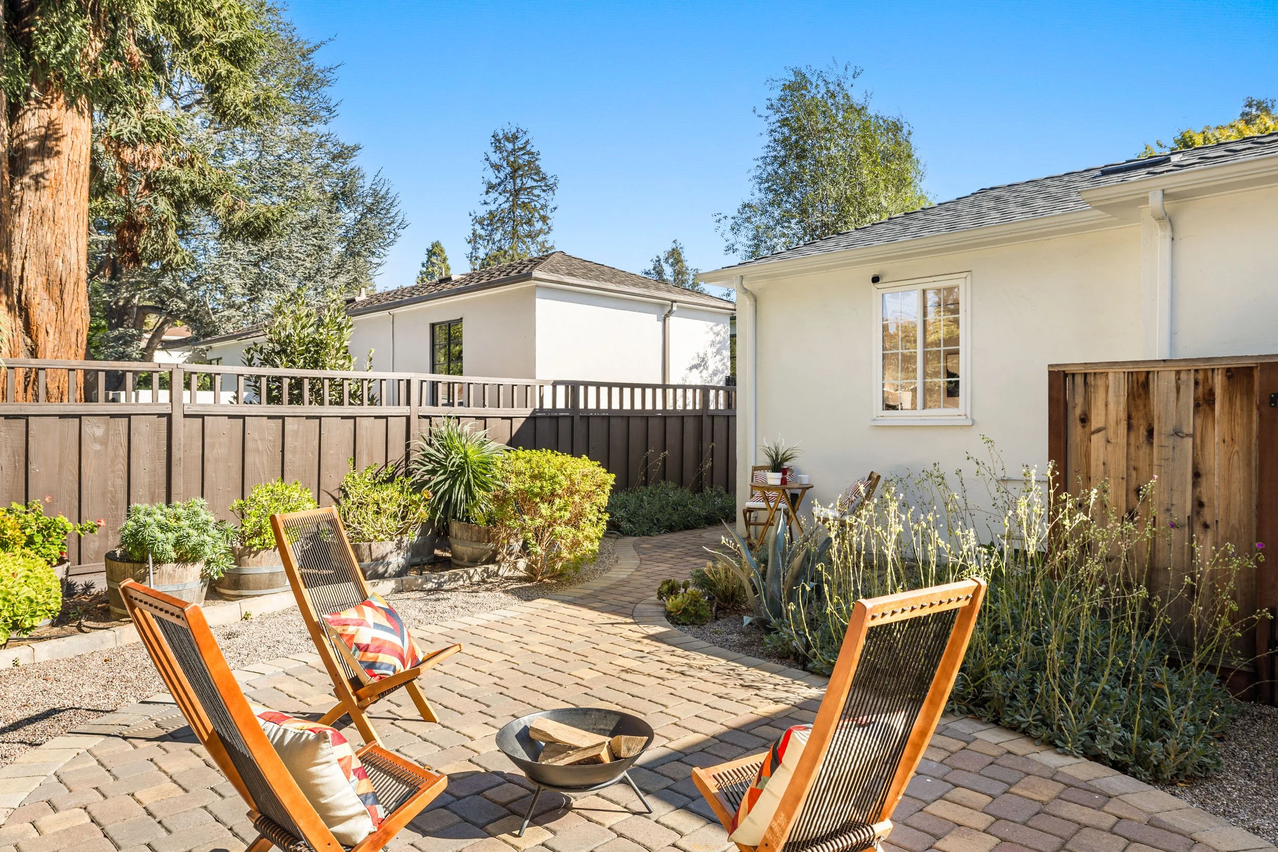 1112 Glen Drive 35 small.jpg