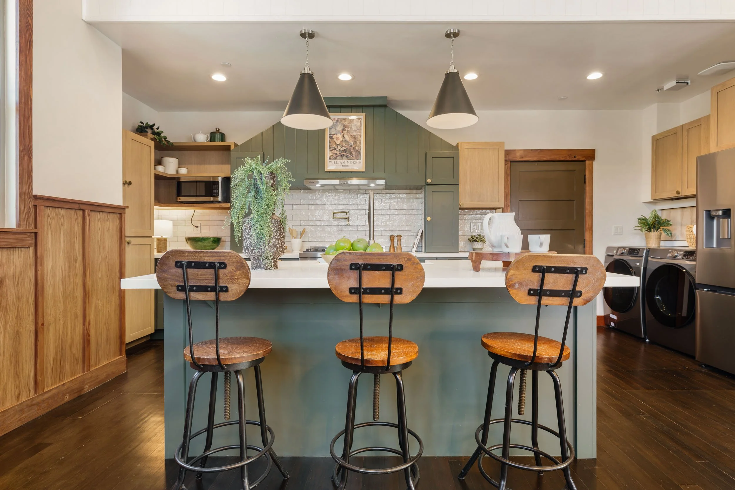 479 42nd St 13 small.jpg