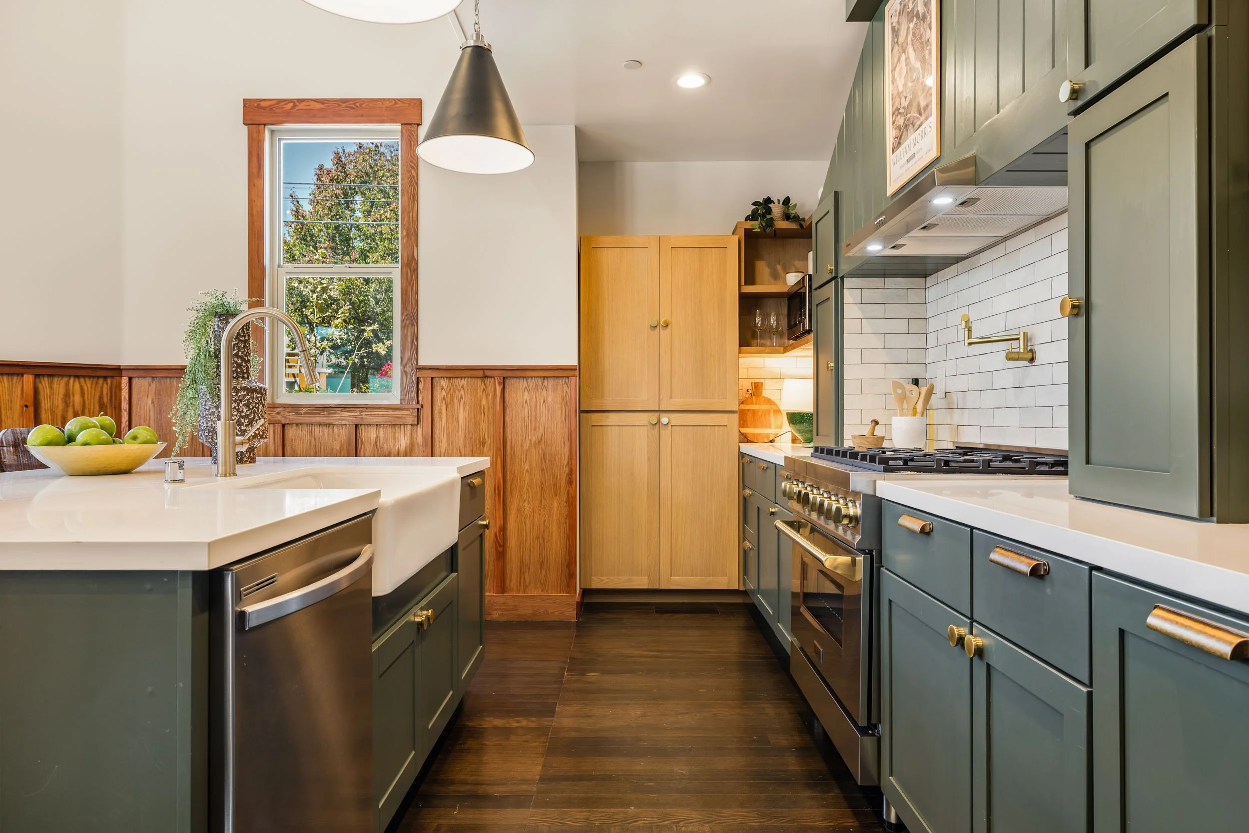 479 42nd St 17 small.jpg