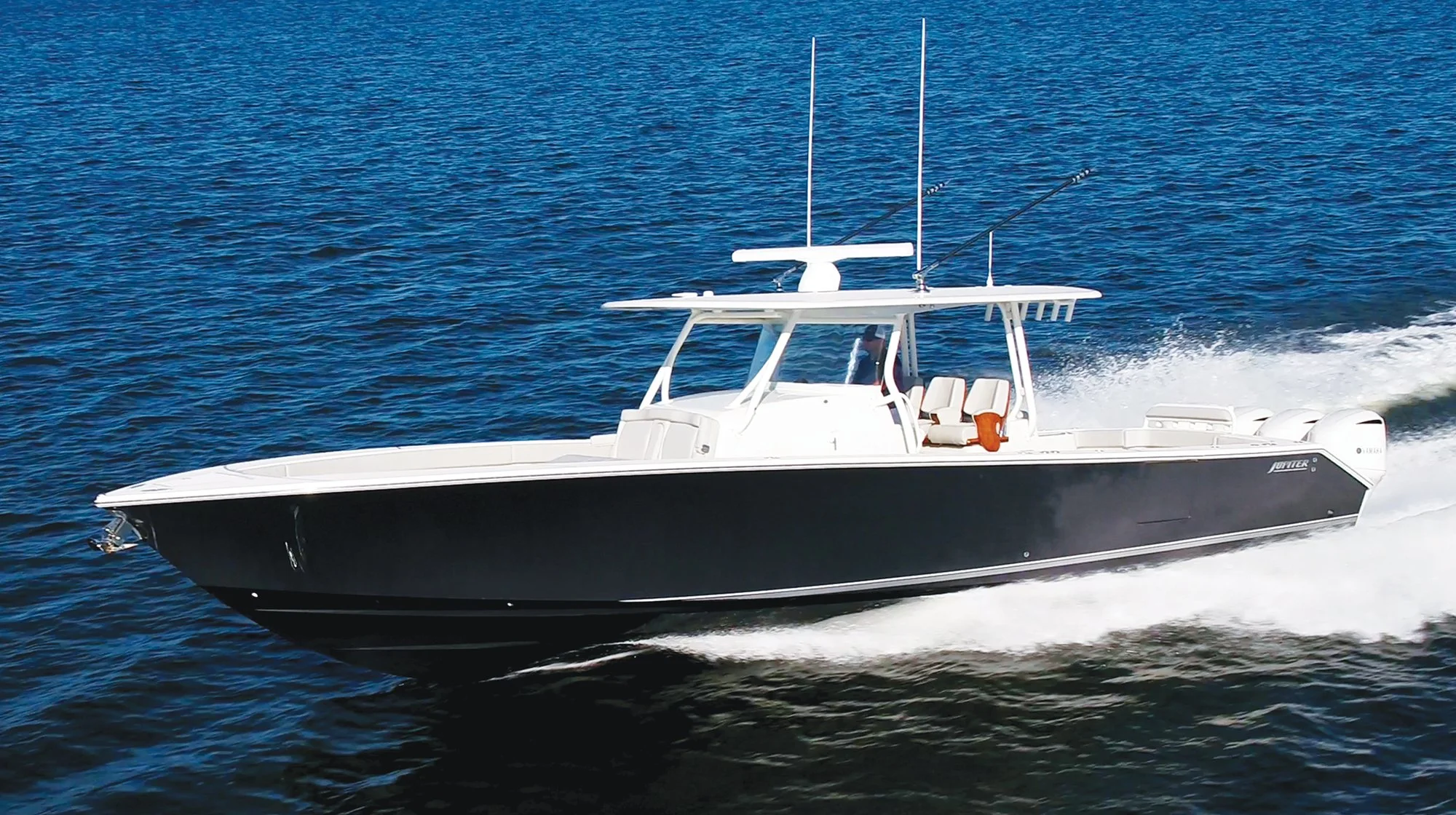 Faster Mid-Range Speeds, Added Range, and Less Slip on Jupiter 43 SF with Sharrow MX™ Propellers