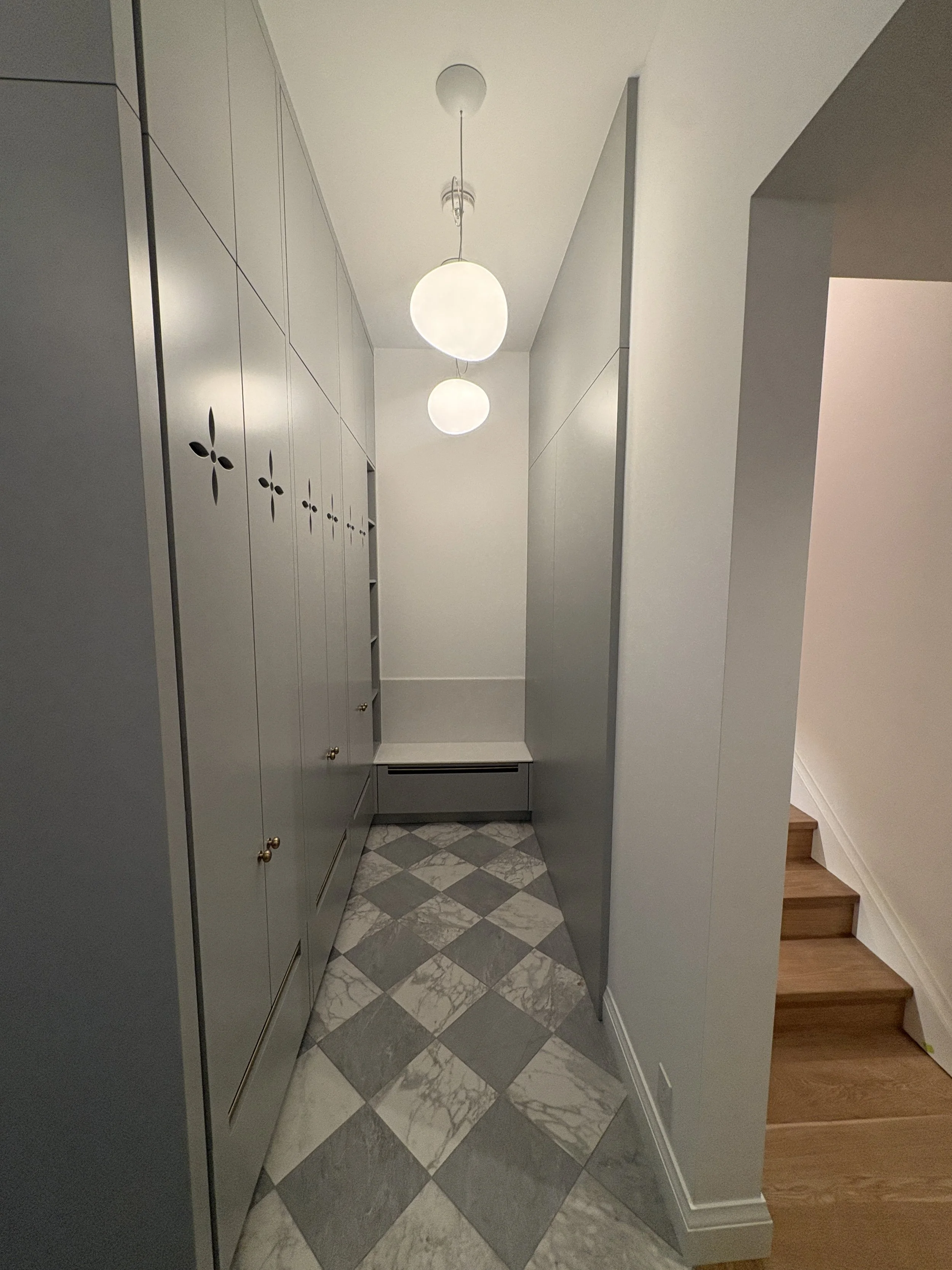 Rometta Electric Mud Room