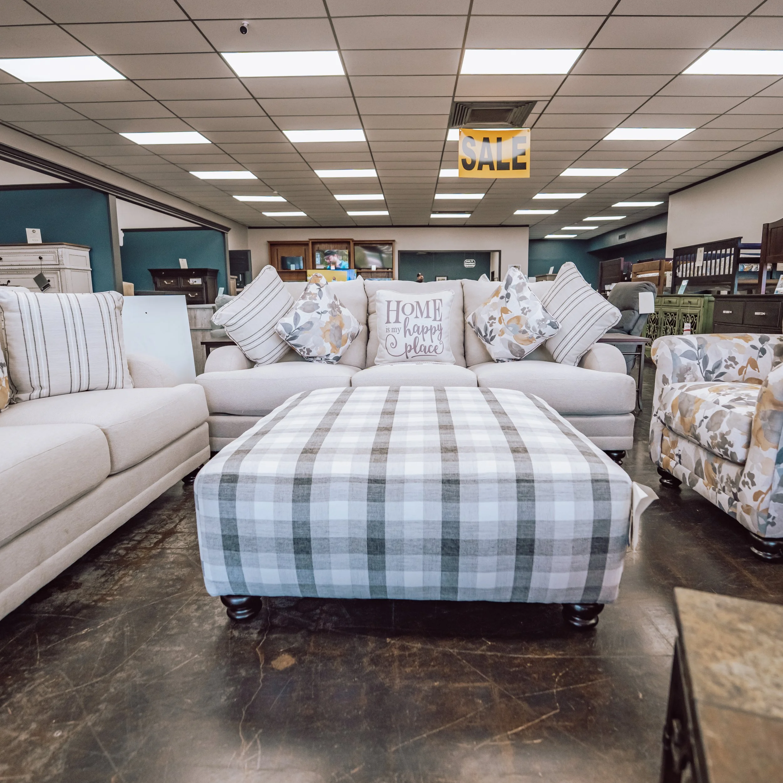 Sofas & Loveseats