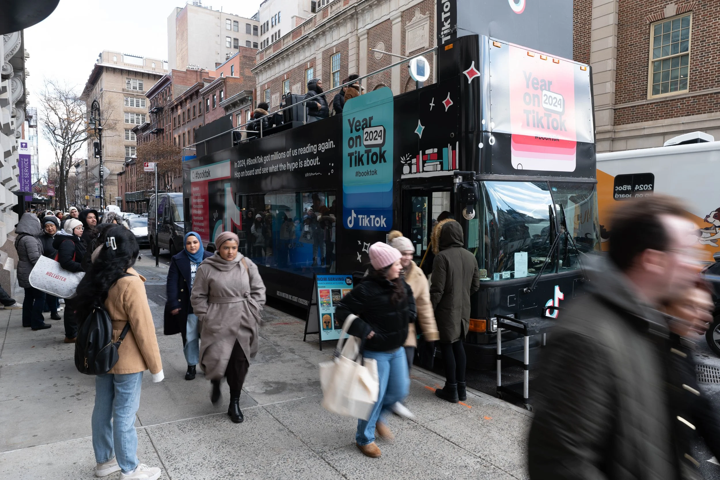 TikTok #BookTok Bus Pop-Up