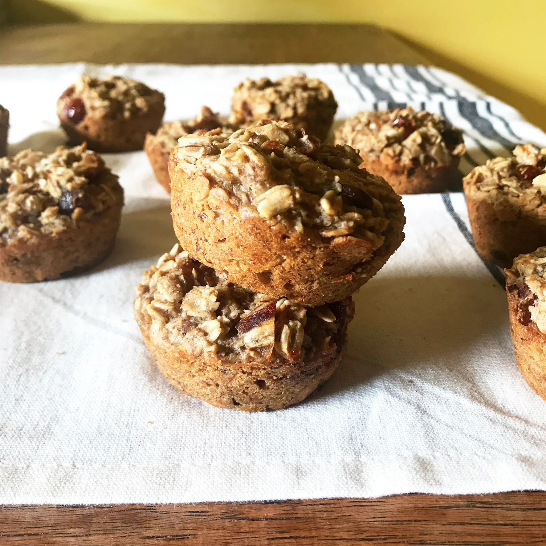 Tahini and Date Baked Oatmeal Cups Recipe
