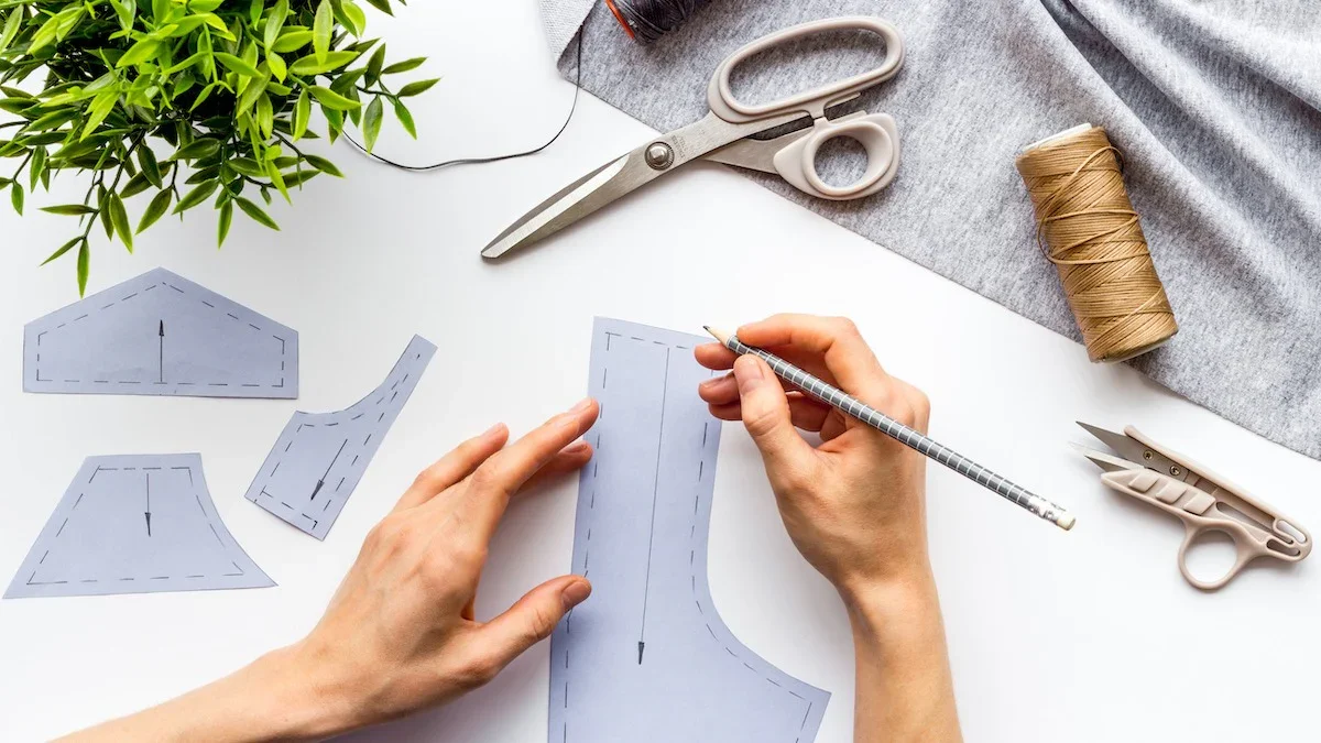 Learn the foundations of sewing patternmaking in this hands-on intermediate workshop at Stitch & Sip, serving Henderson and Las Vegas.