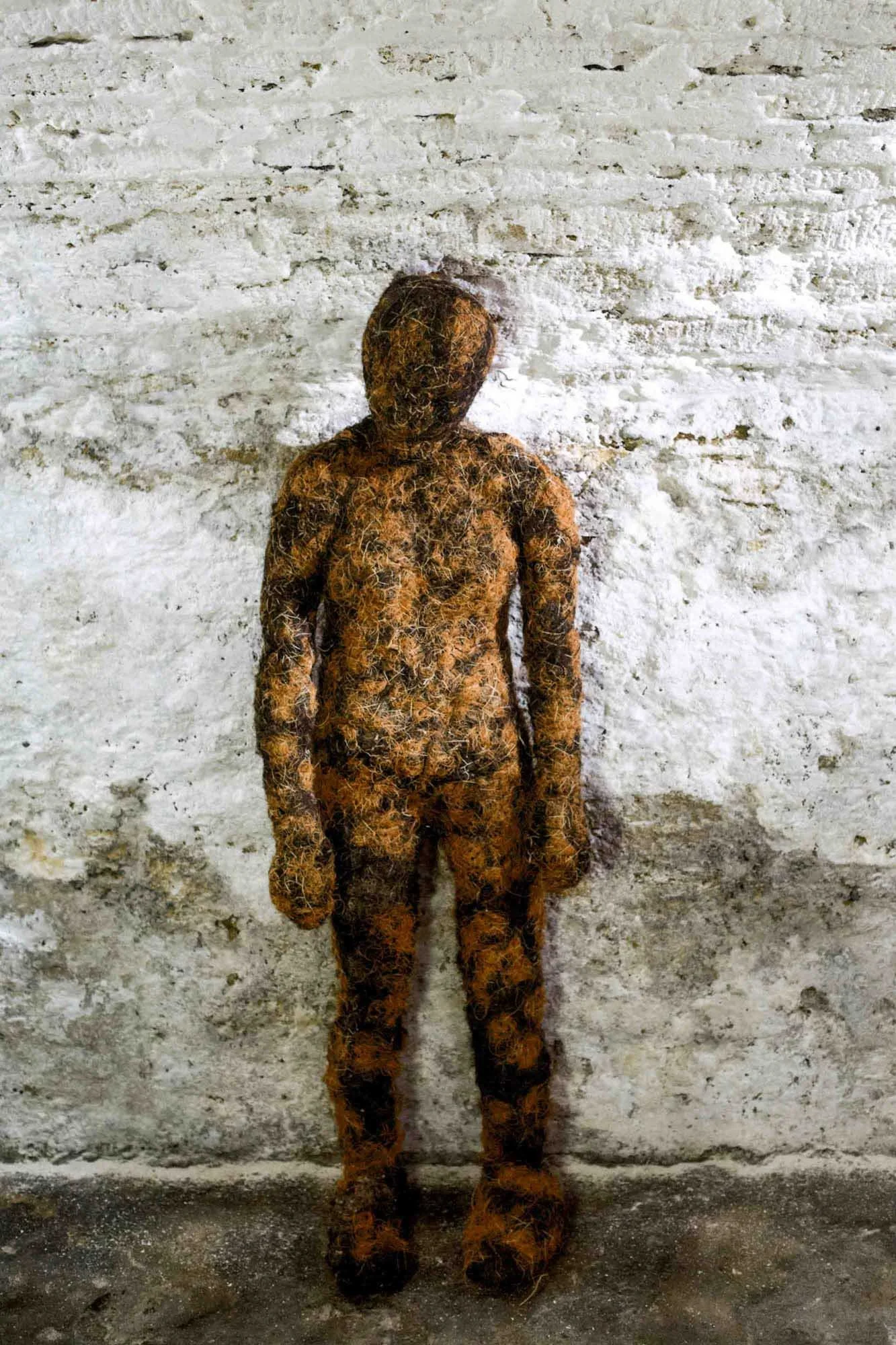 Witness , 2010, 161x40x26cm