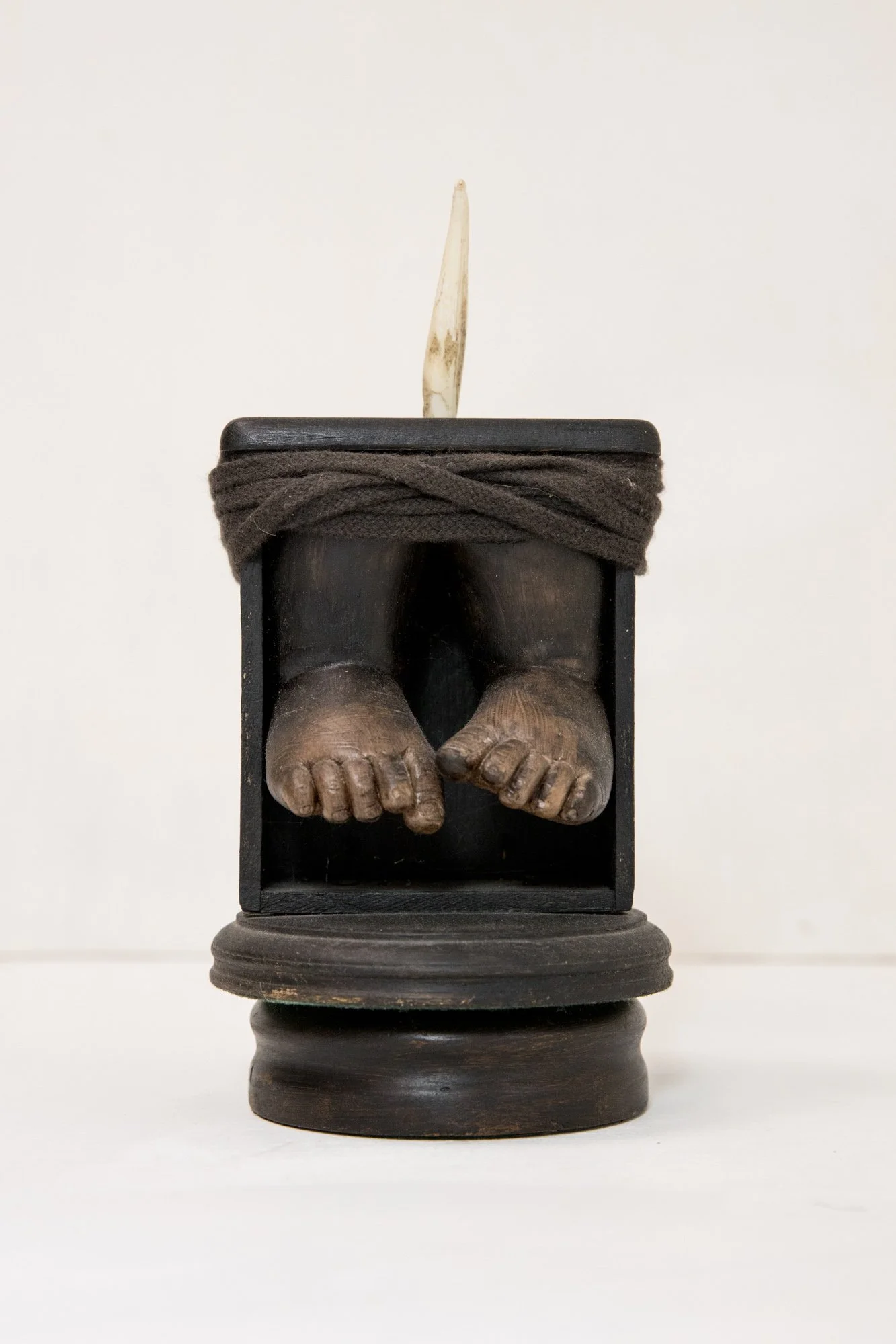 Small Feet H21cm W10cm D7cm 2000