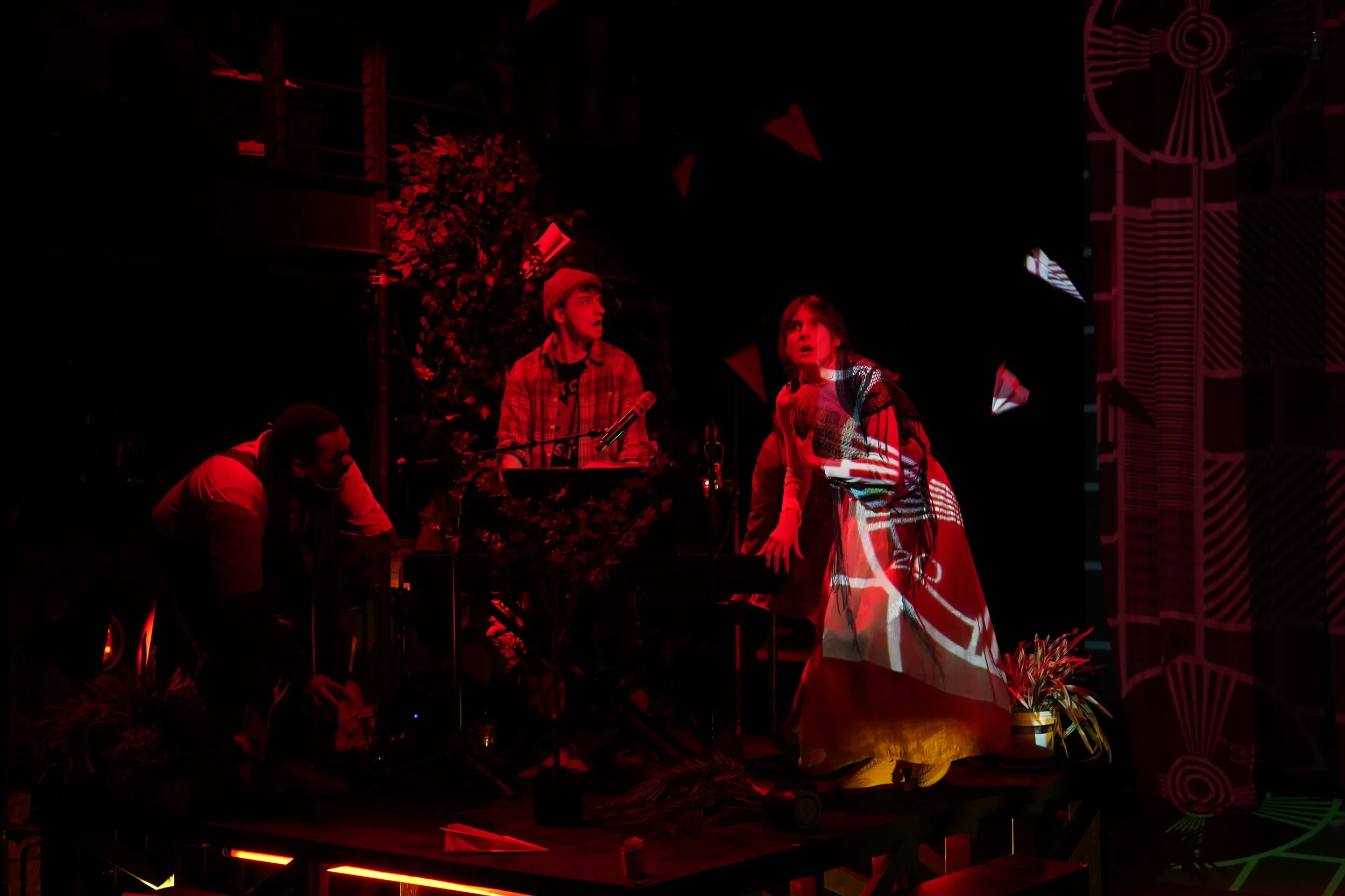 IntoTheWoods398.JPG
