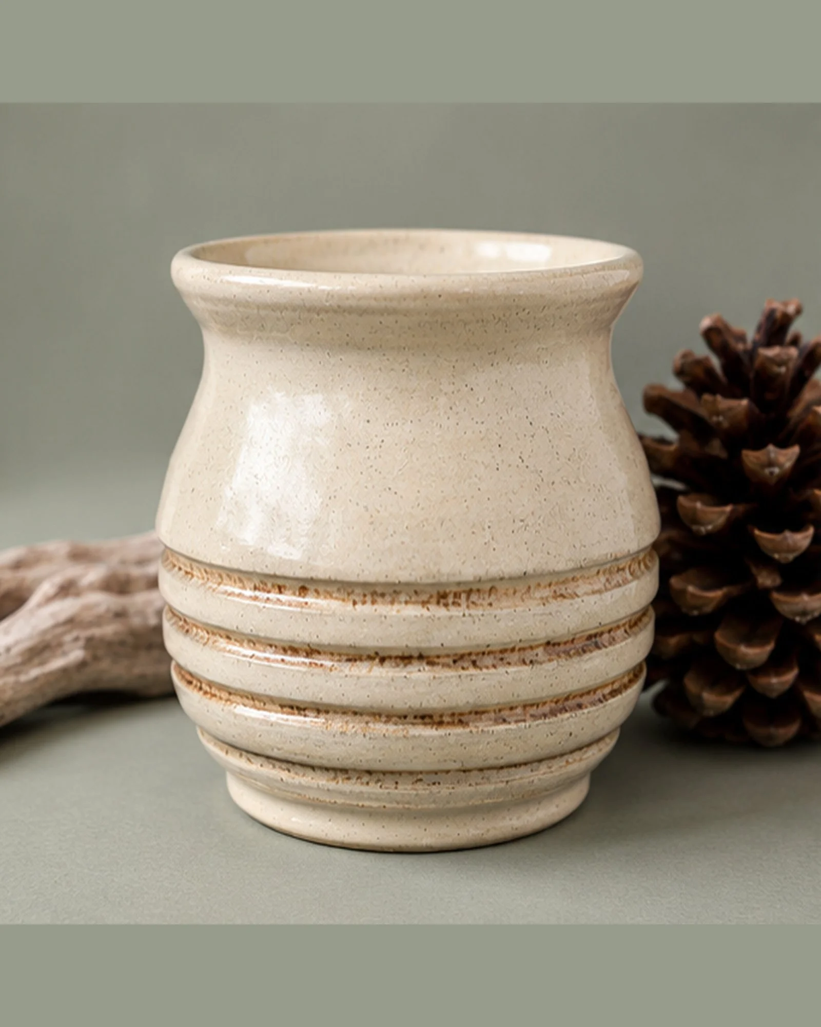 speckled-cream-ribbed-vessel-03-alternate-front-refined.jpg