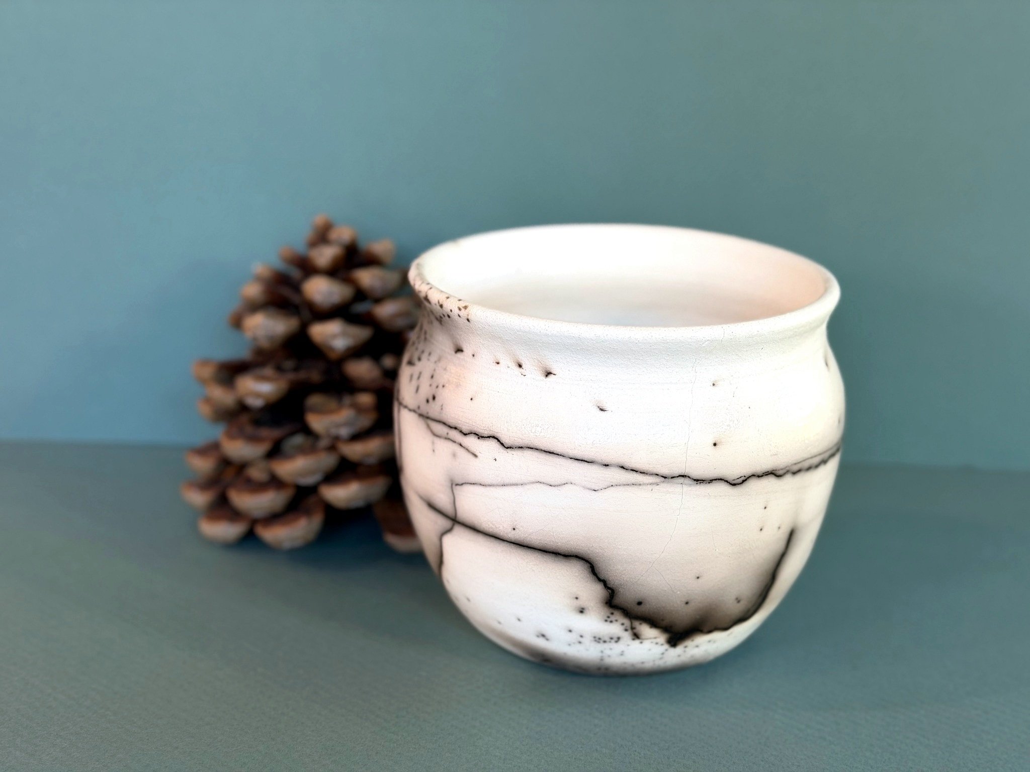Horsehair_Raku_Vessel_007_1.jpg