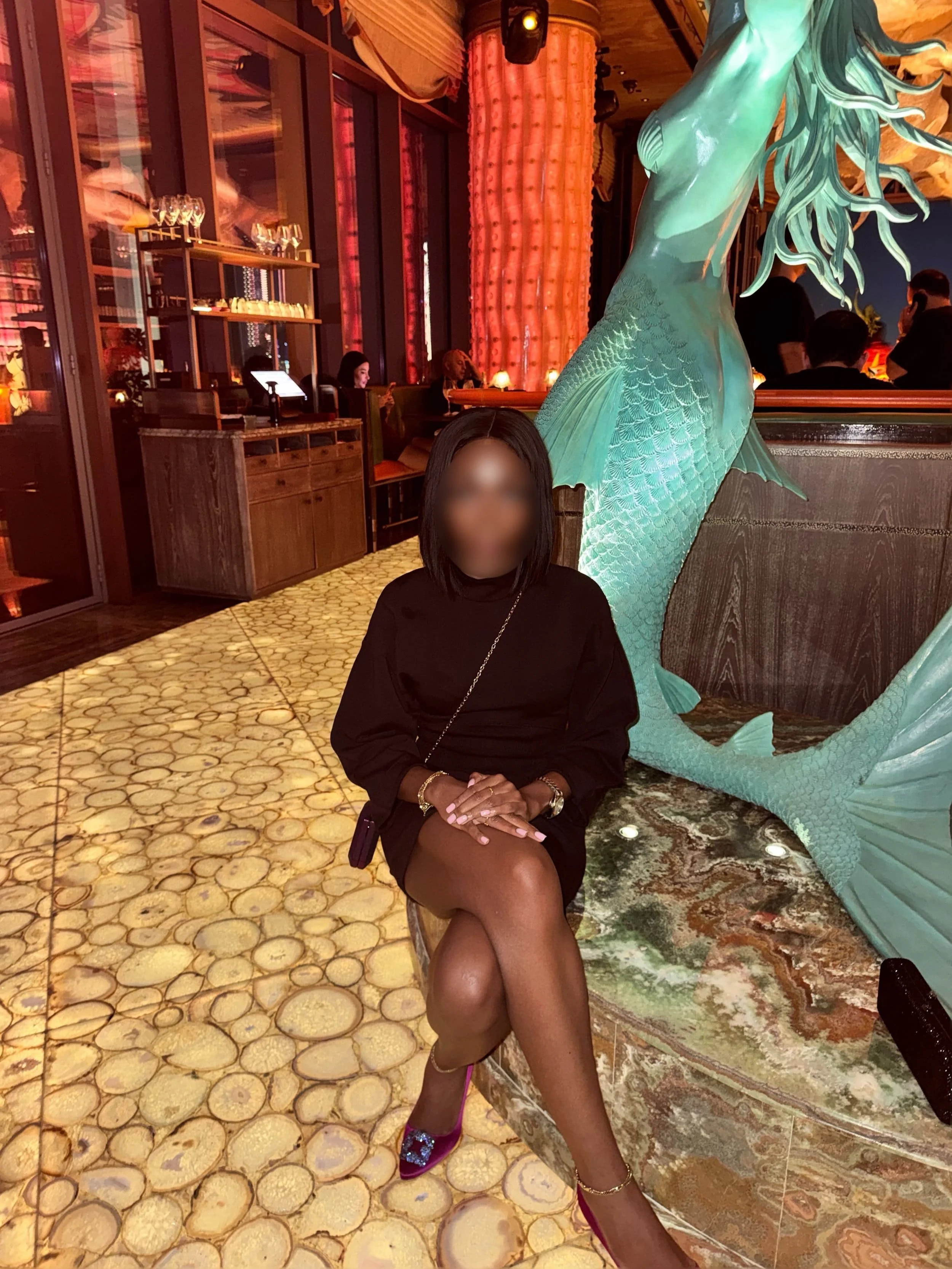 High-end Black independent companion London. Teena Laurent offers bespoke, selective engagements for dinner, travel and private evenings across London and Kent.