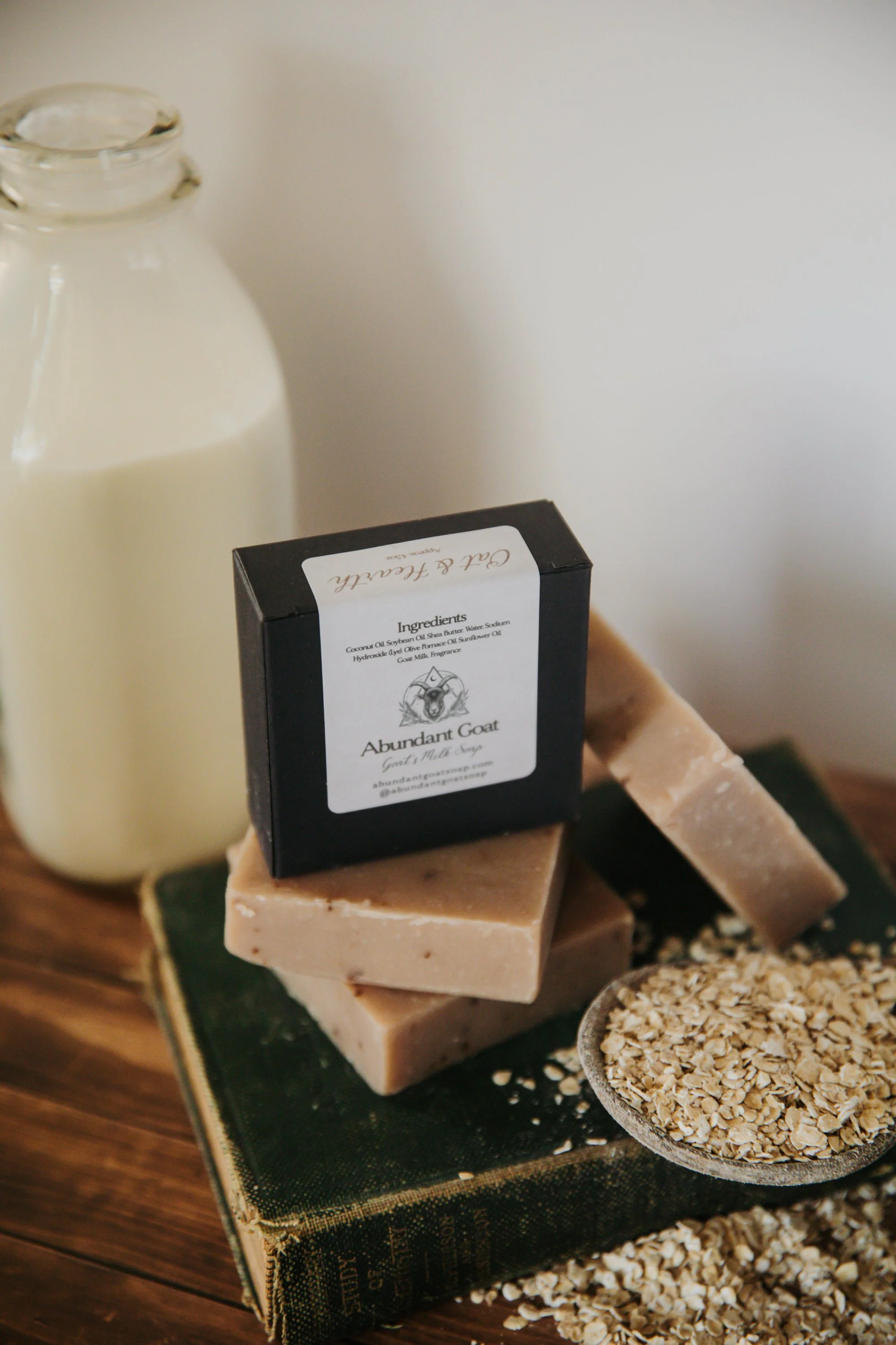 TheAbundantGoapSoap_Oatmeal_Stilllifes_7.jpg