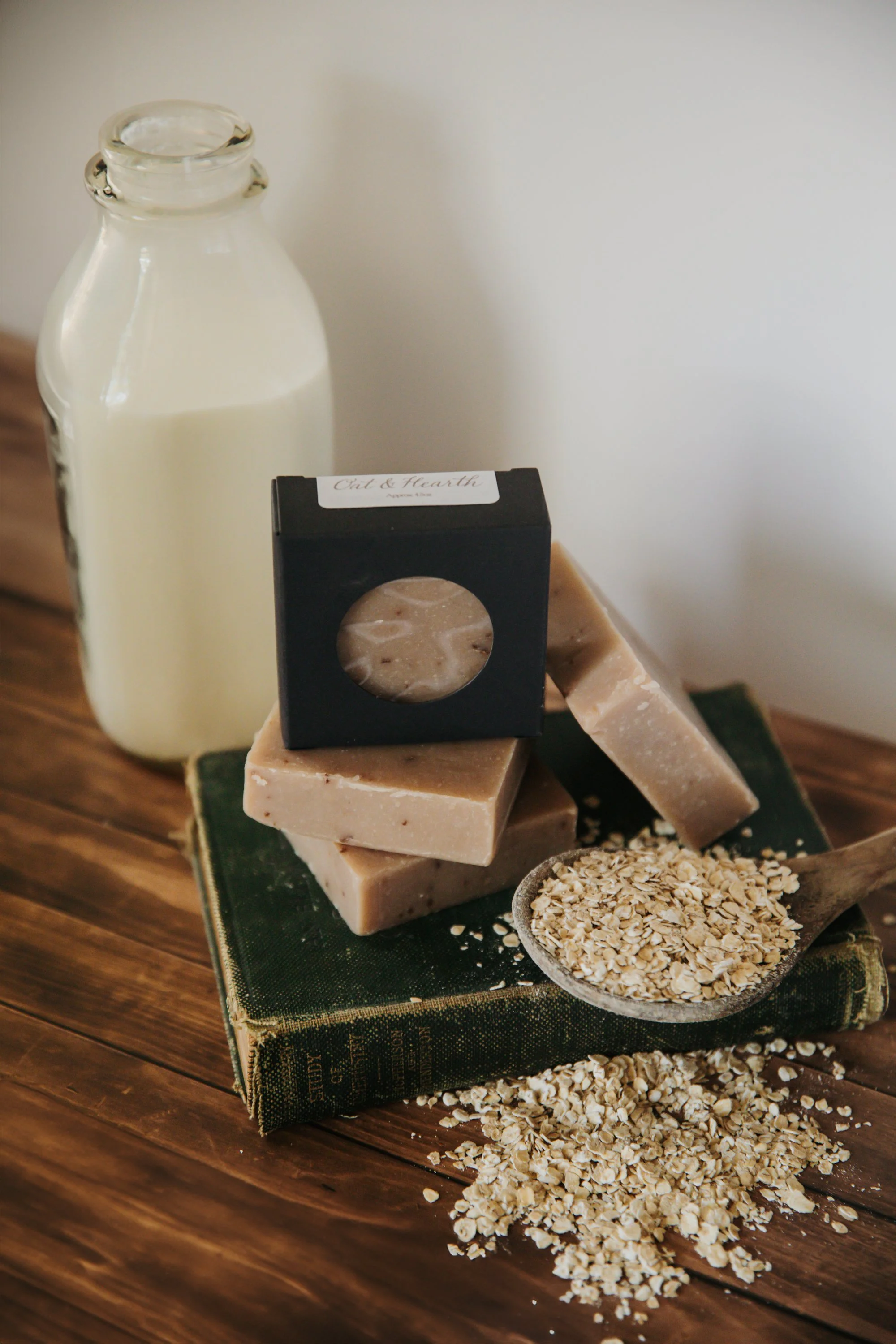 TheAbundantGoapSoap_Oatmeal_Stilllifes_8.jpg