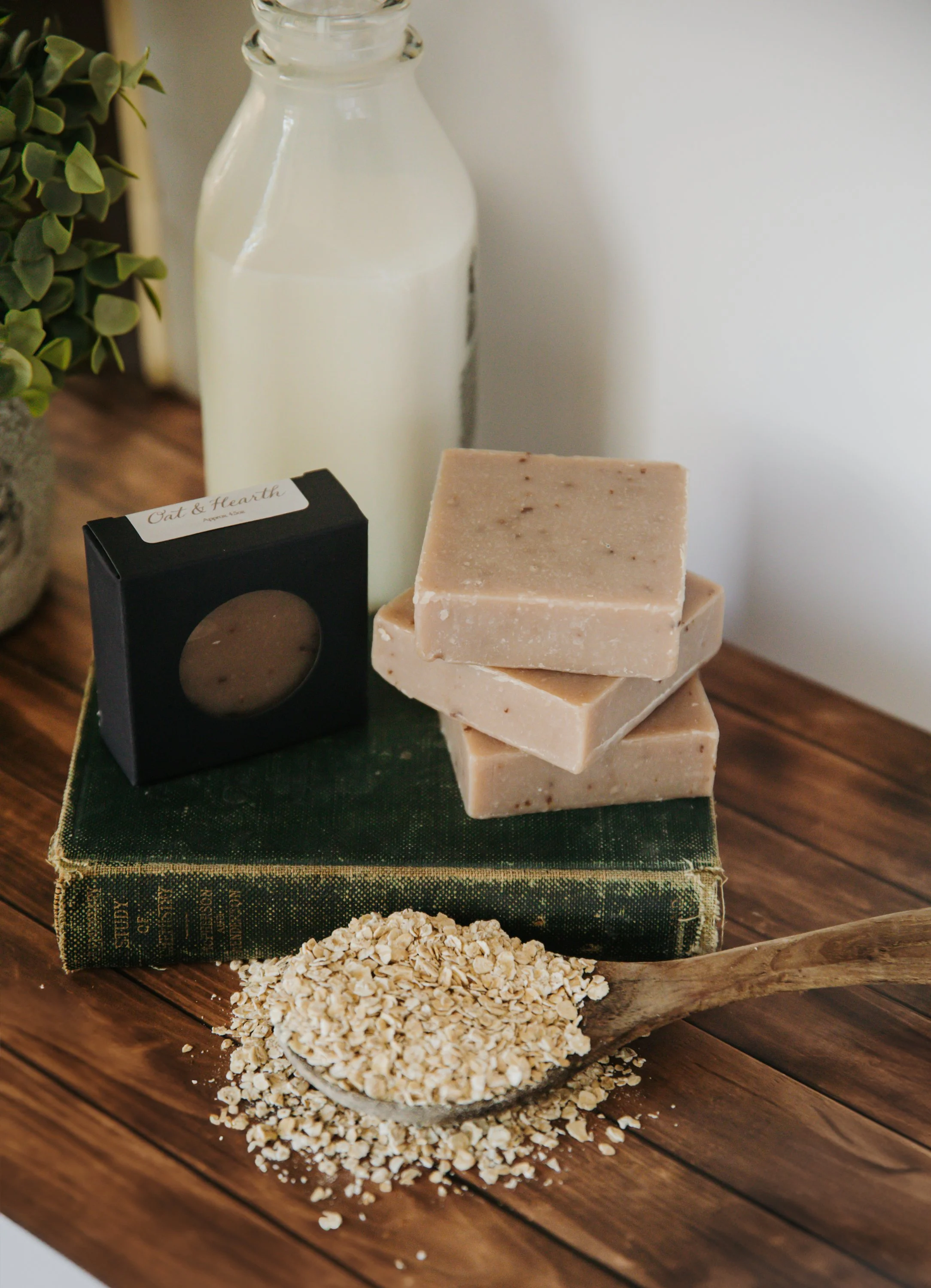 TheAbundantGoapSoap_Oatmeal_Stilllifes_6.jpg