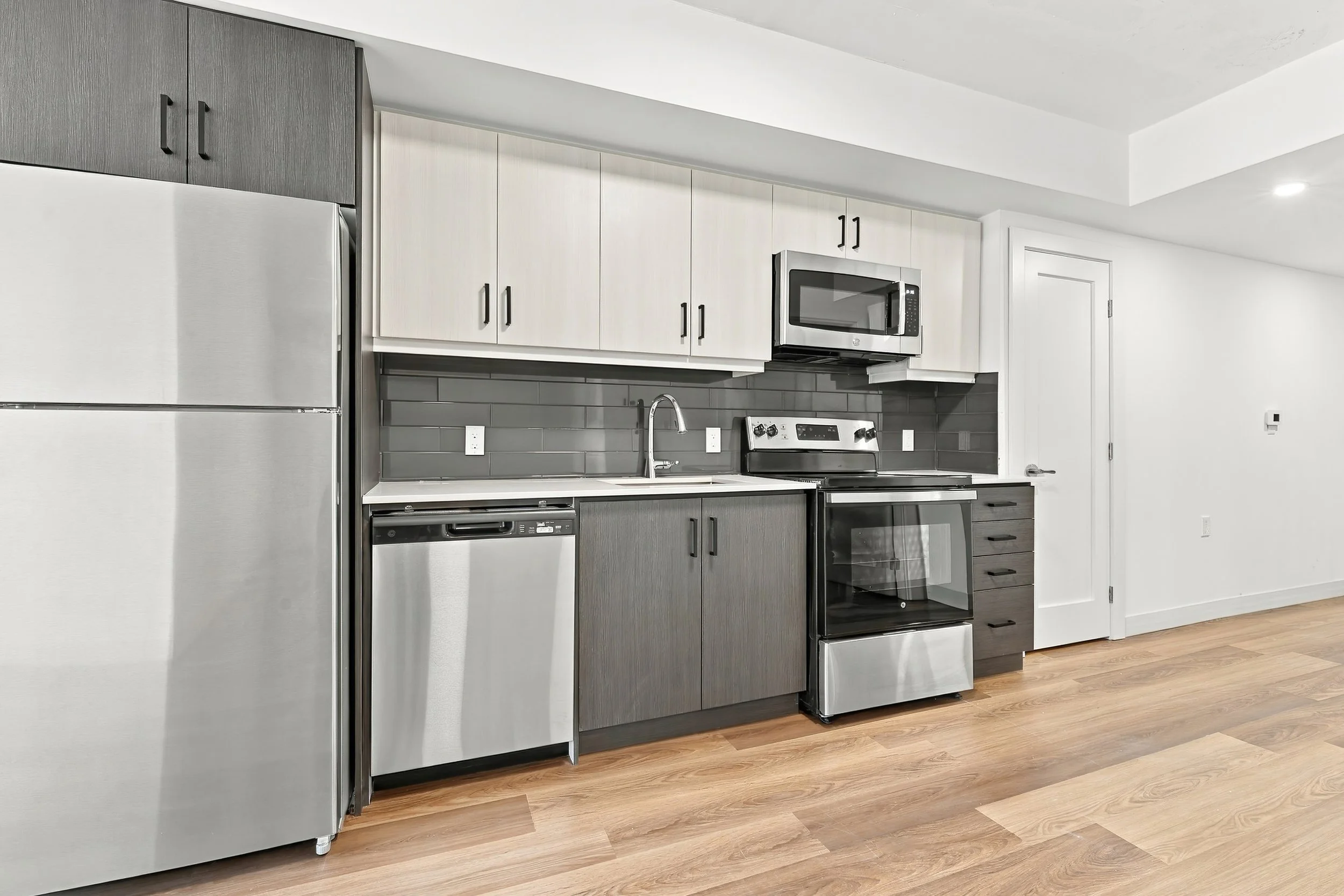 2 - 310 BED+2DEN+2BATH.jpg