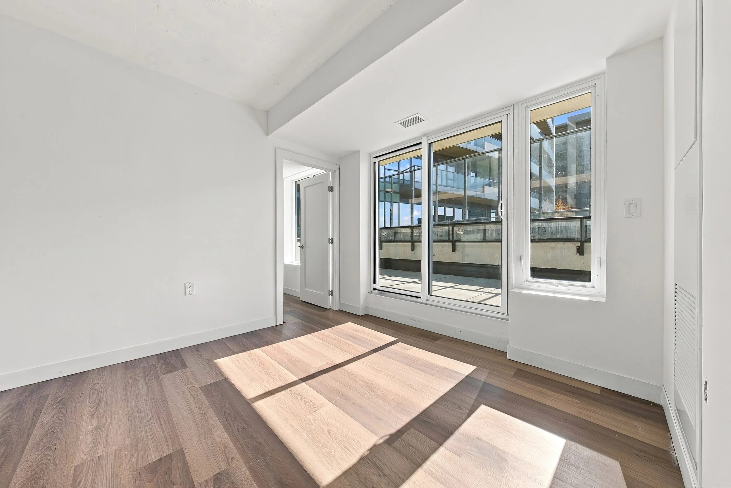 5 - 803 BED+BATH.jpg