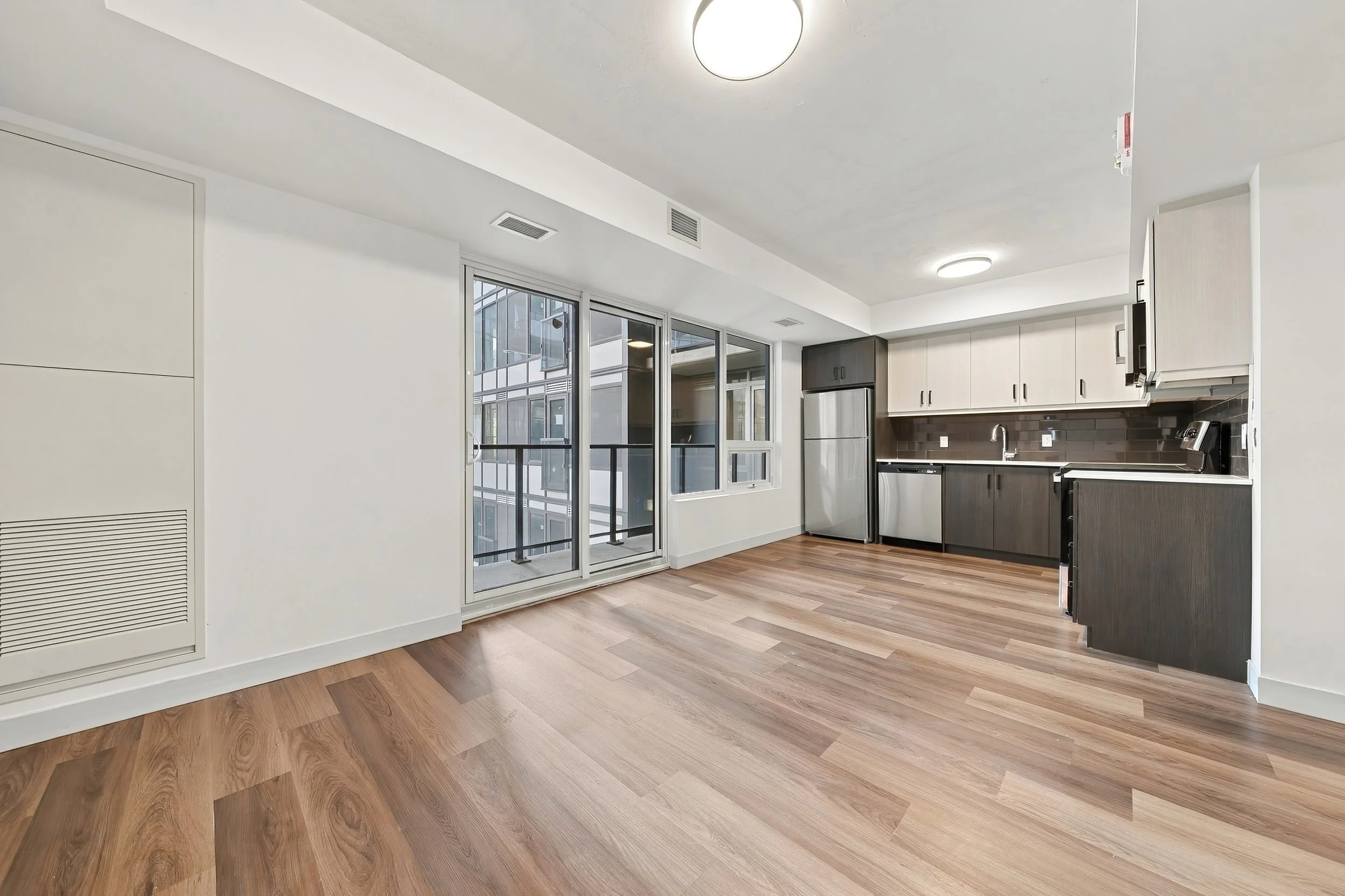 5 - 815 BED+2DEN+2BATH.jpg
