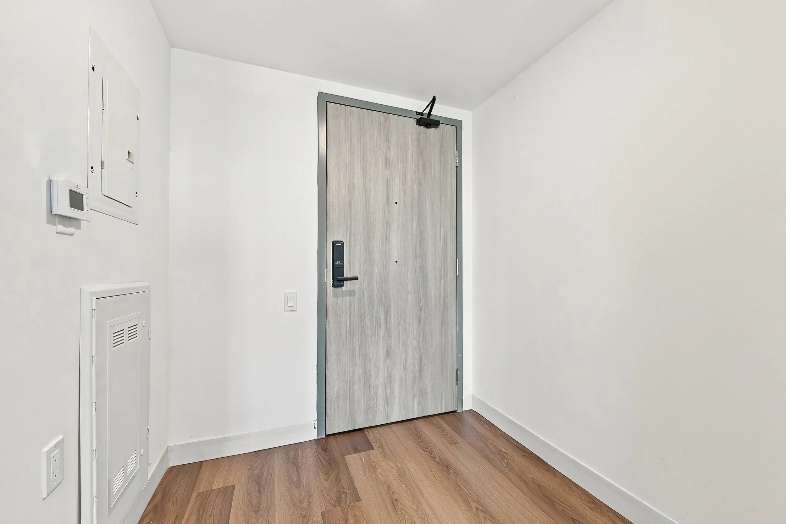 1 - 805 STUDIO.jpg