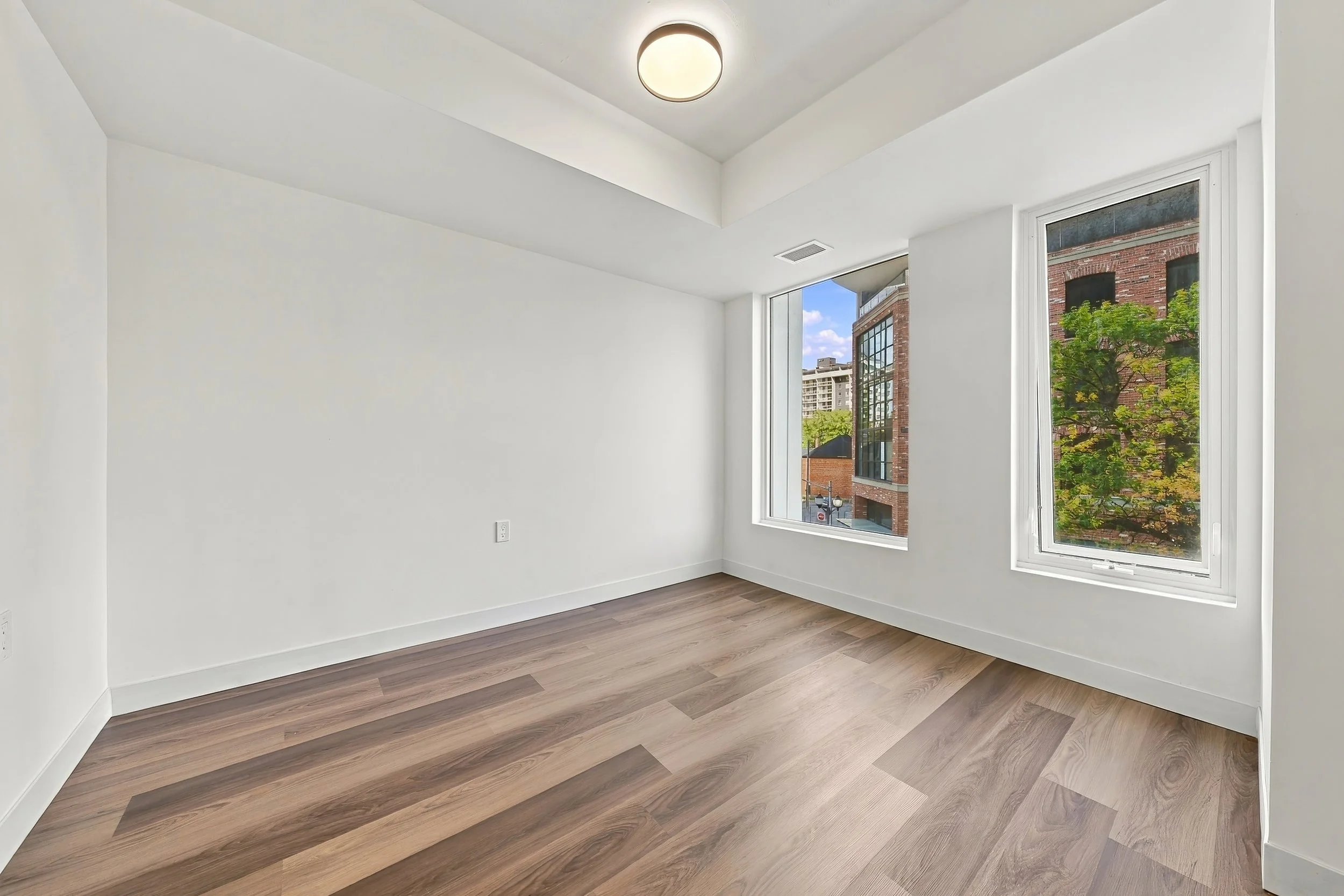 11 - 309 BED+2DEN+2BATH.jpg