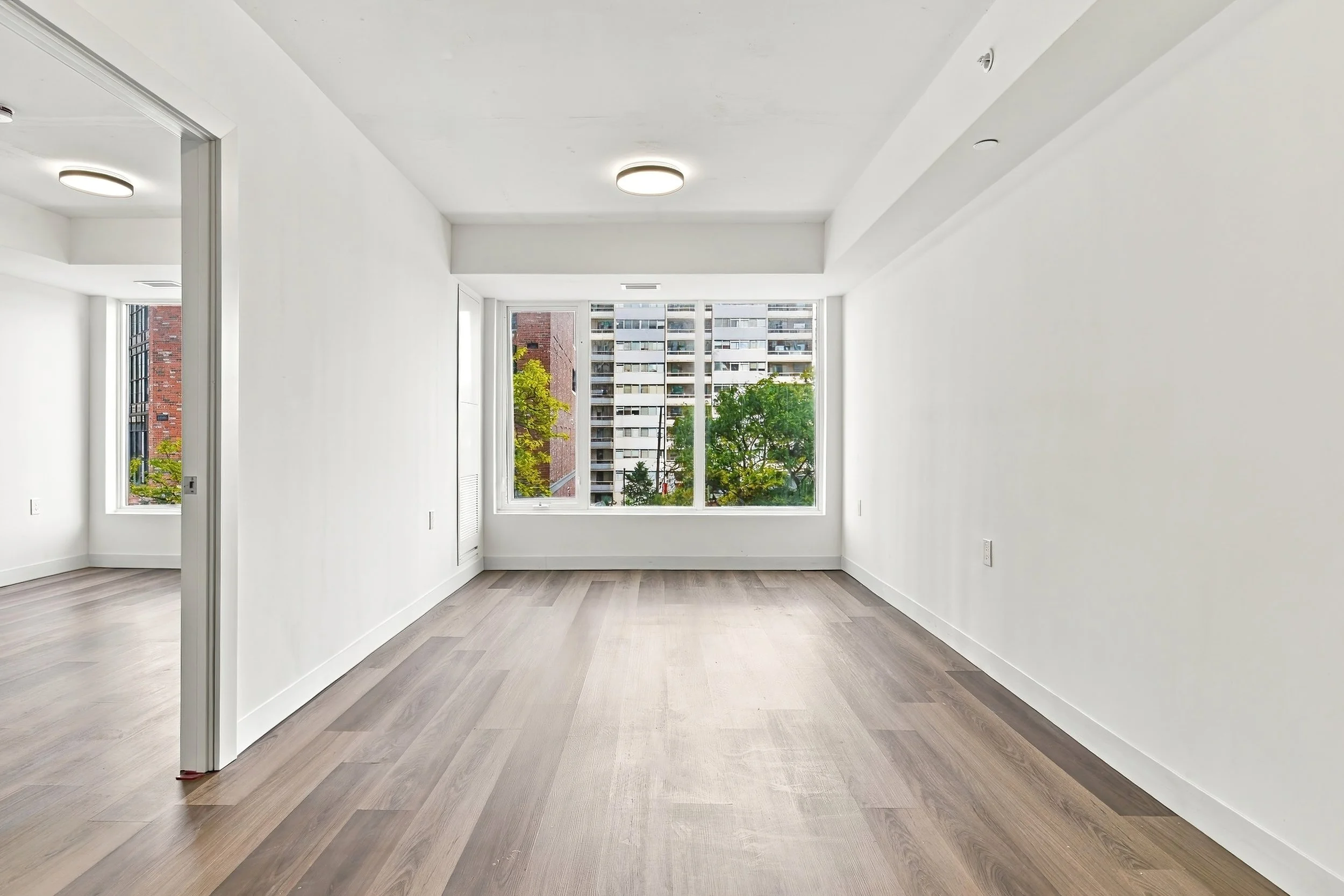 4 - 310 BED+2DEN+2BATH.jpg