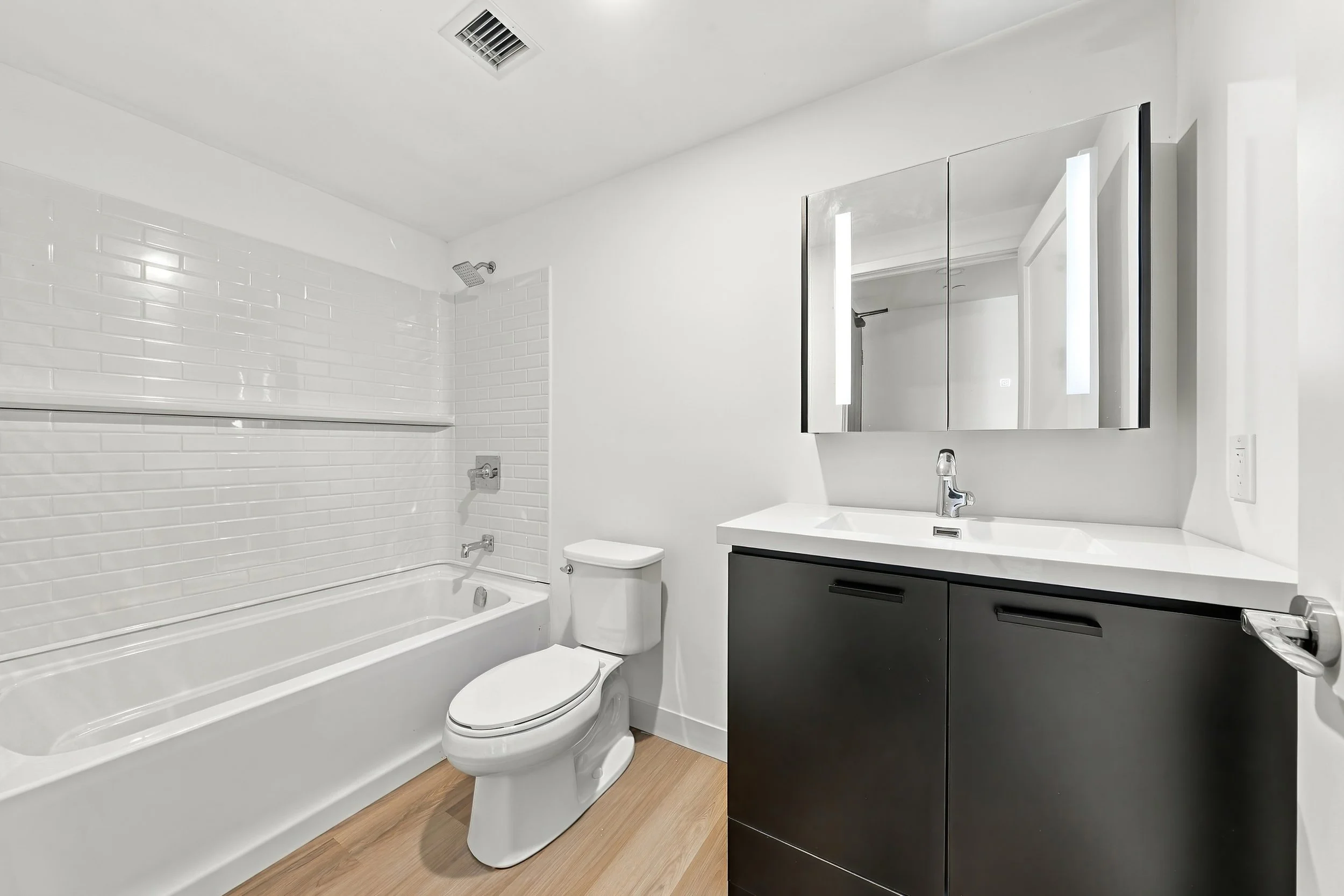 7 - 309 BED+2DEN+2BATH.jpg
