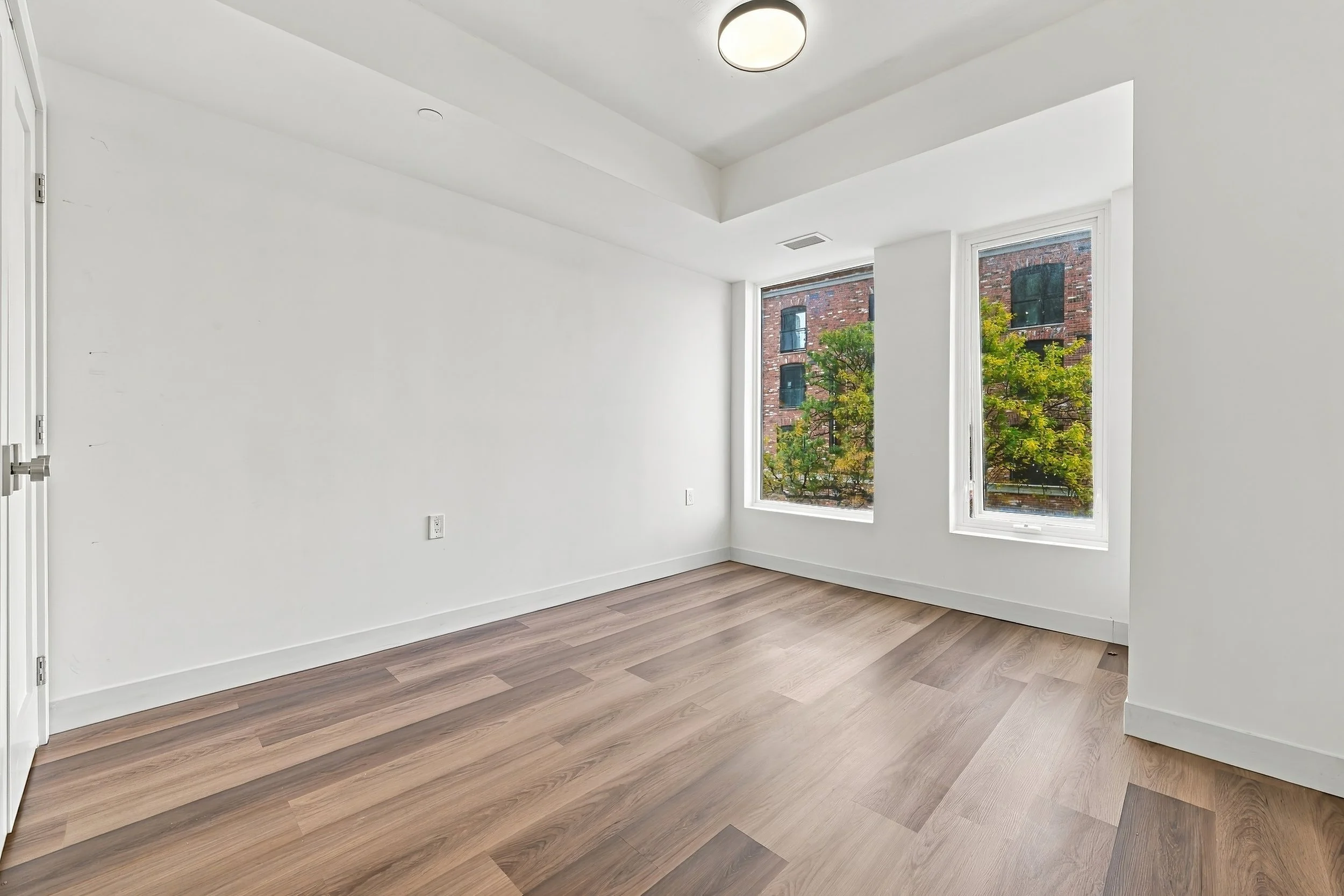 7 - 310 BED+2DEN+2BATH.jpg