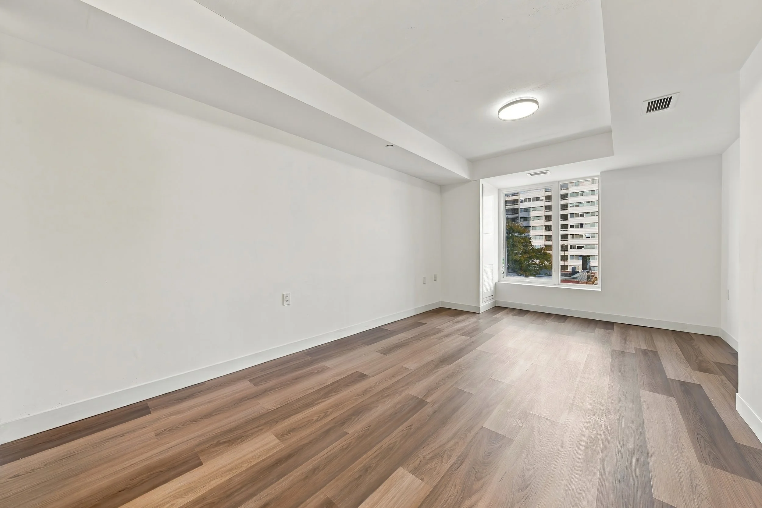 7 - 313 BED+BATH.jpg