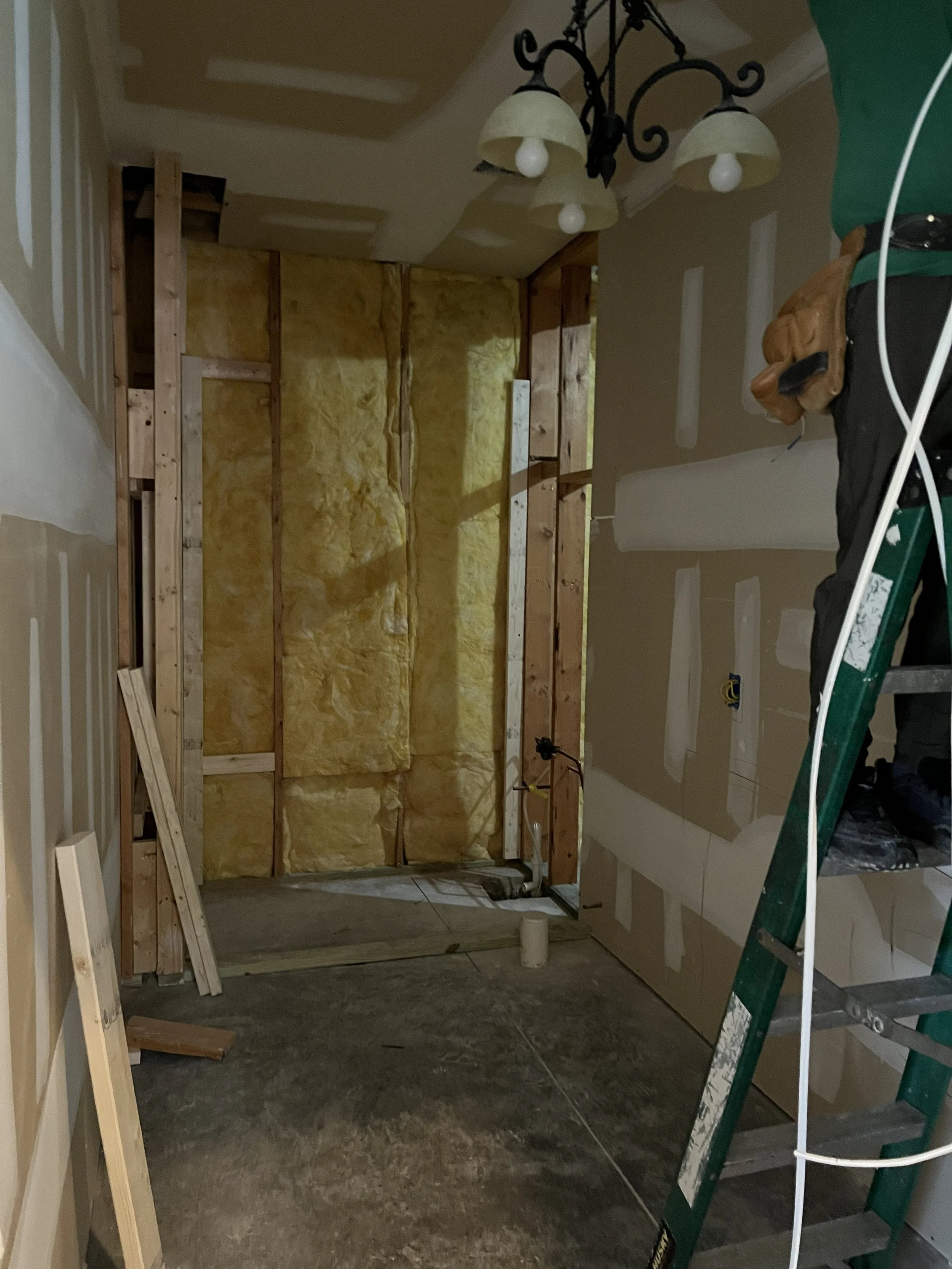Johns Greek Bathroom - Before