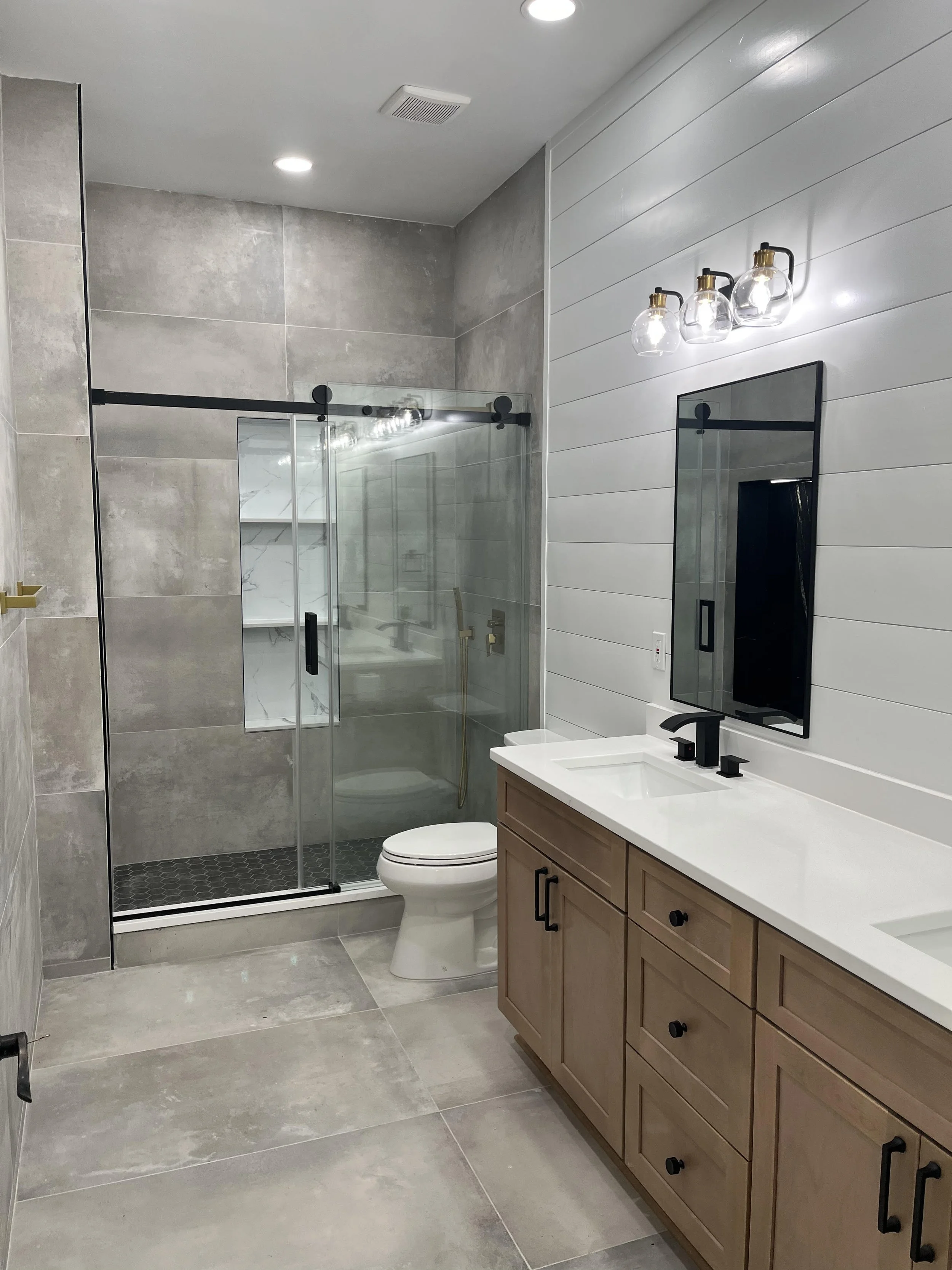 Johns Creek Bathroom - Complete renovation, including plumbing, electrical, tiling, waterproofing, and more.