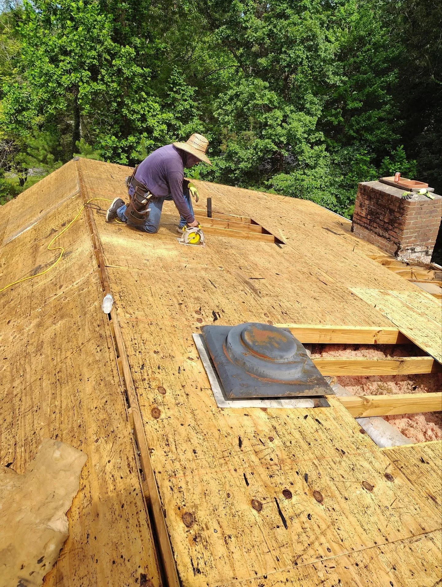 We work with any special features in your roof already, and back up our jobs with warranties and guarantees.