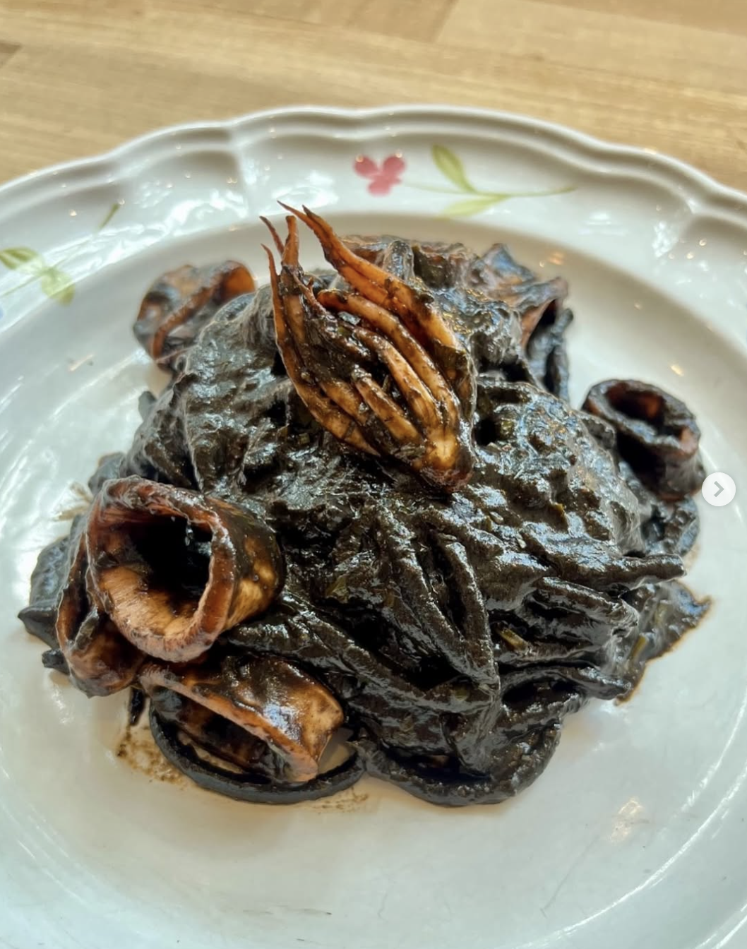 This weekend’s special: Bigoli con Calamari al Nero Seppia.

Fresh squid-ink bigoli tossed with tender calamari in a silky squid-ink, white wine and sweet estratto sauce, finished with a tiny touch of chili.

The bigoli comes from Venice (like Dario)