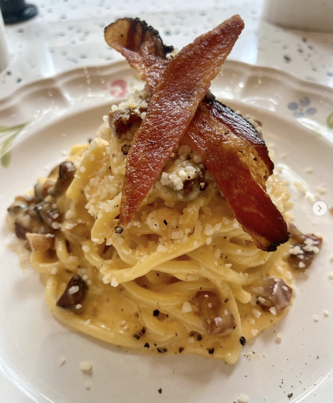 This weekend’s special: Spaghetti alla Carbonara.
Our fresh, al dente spaghetti tossed in a silky sauce of super amber farm egg yolks, Pecorino Romano, freshly cracked black pepper, and crispy guanciale. Creamy, salty & savory. Buon appetito!

And a 