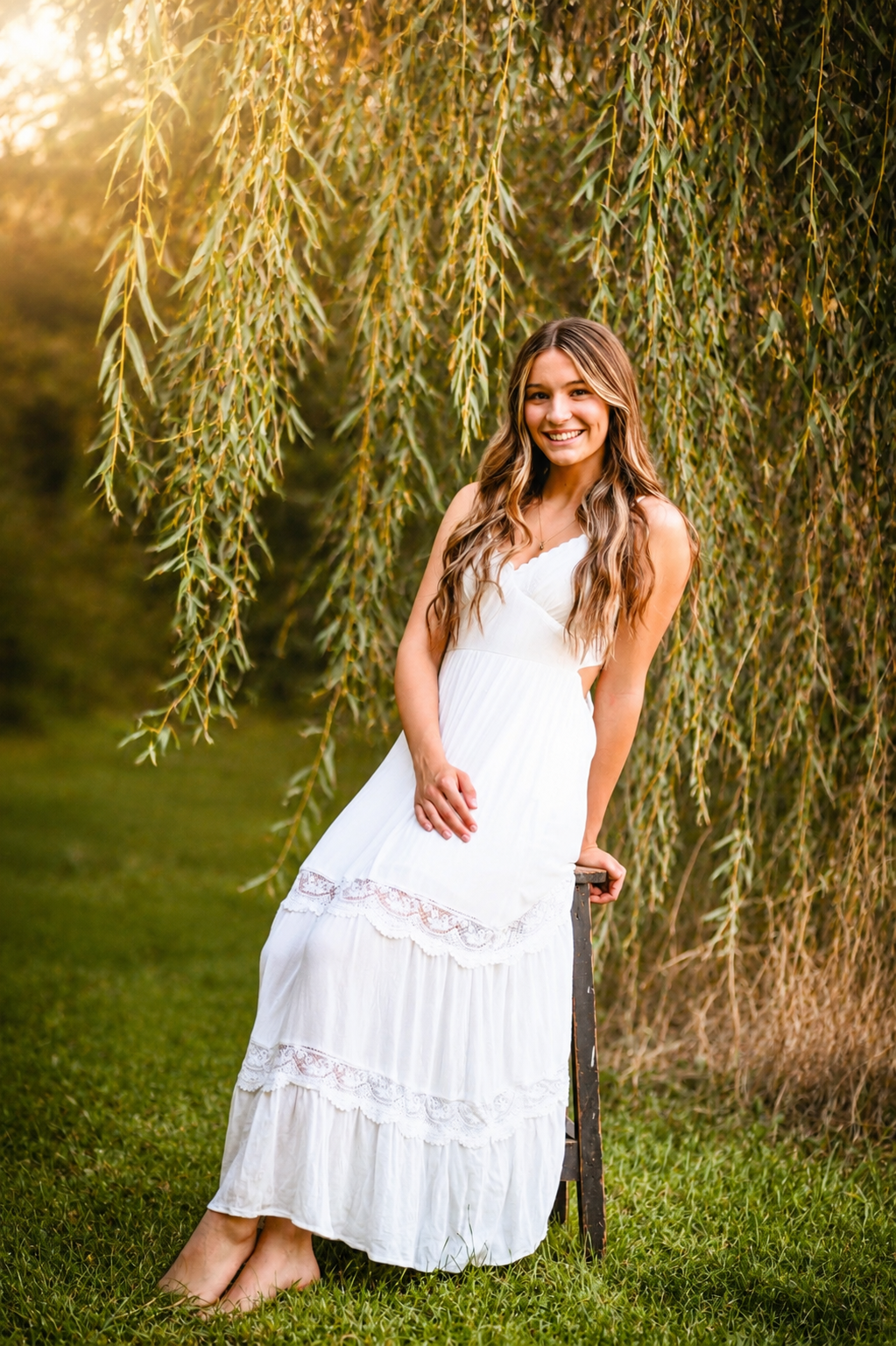A kind supportive postpartum doula that encoruages new mothers during the postpartum period with educational and loving methods