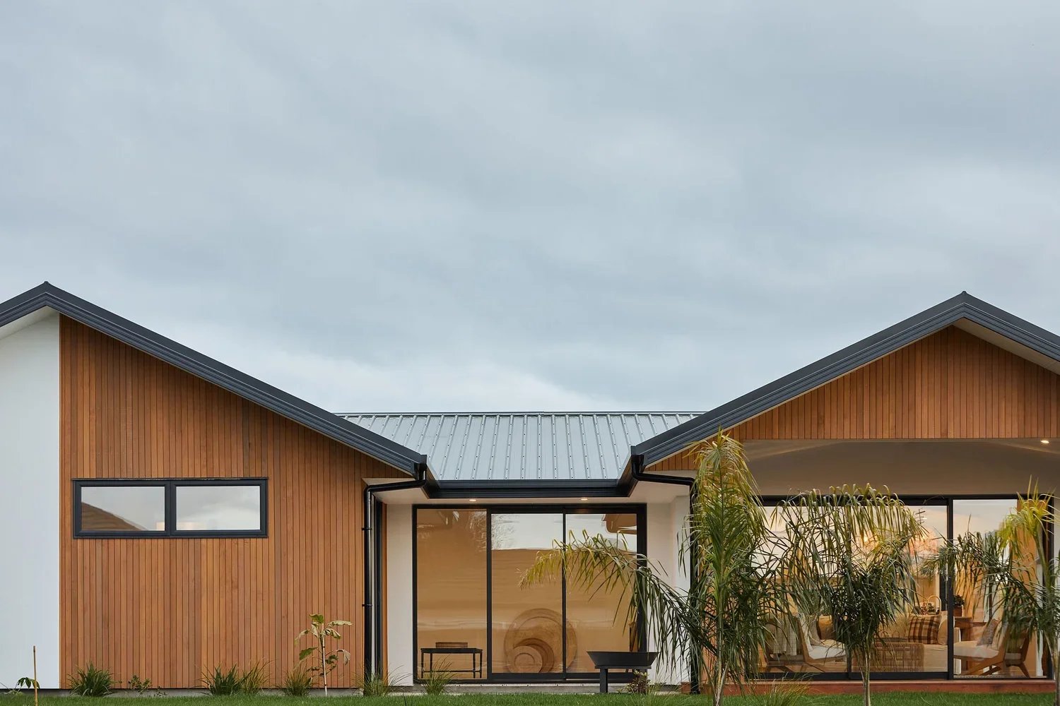 22.08.24_Genia_ArchitecturalShoot_1HallmarkAve_110 (1).webp