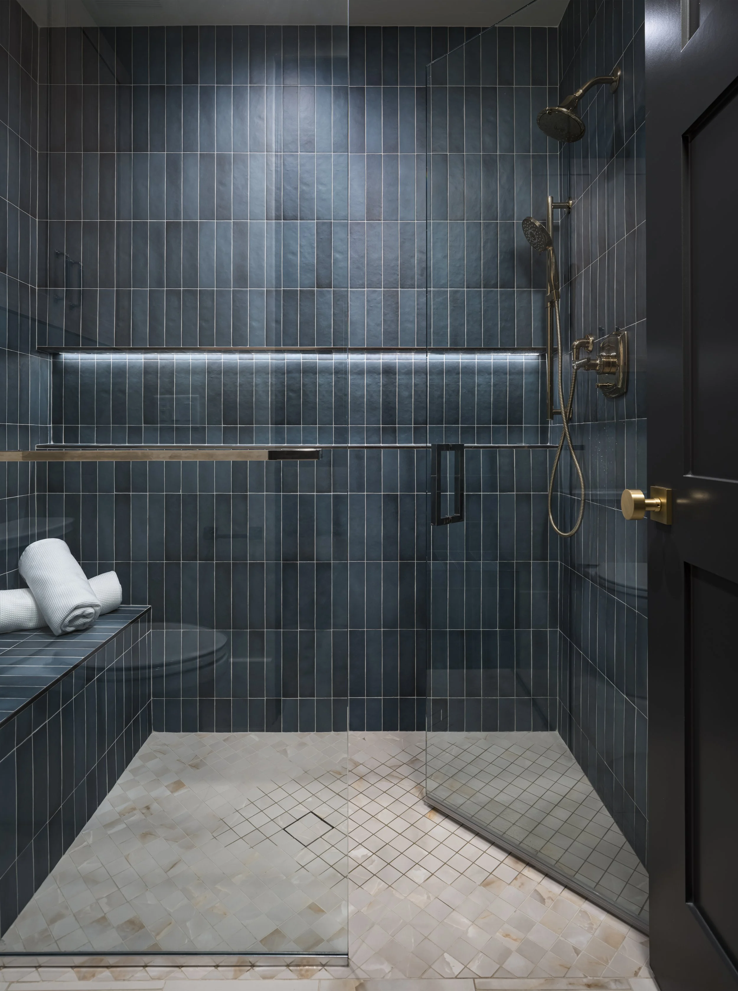 Housley_Shower_1194.jpg
