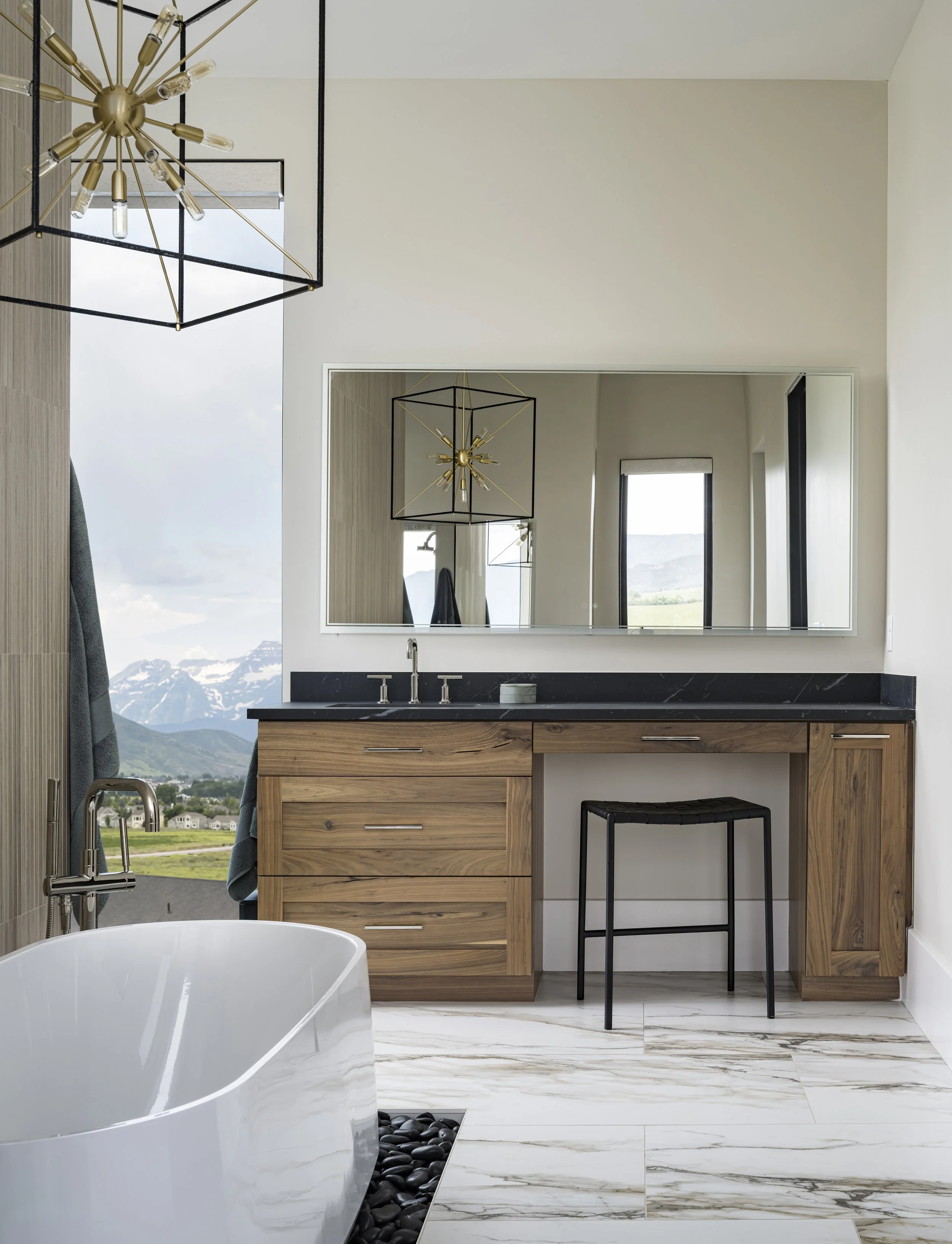 Housley_PBath_1260.jpg