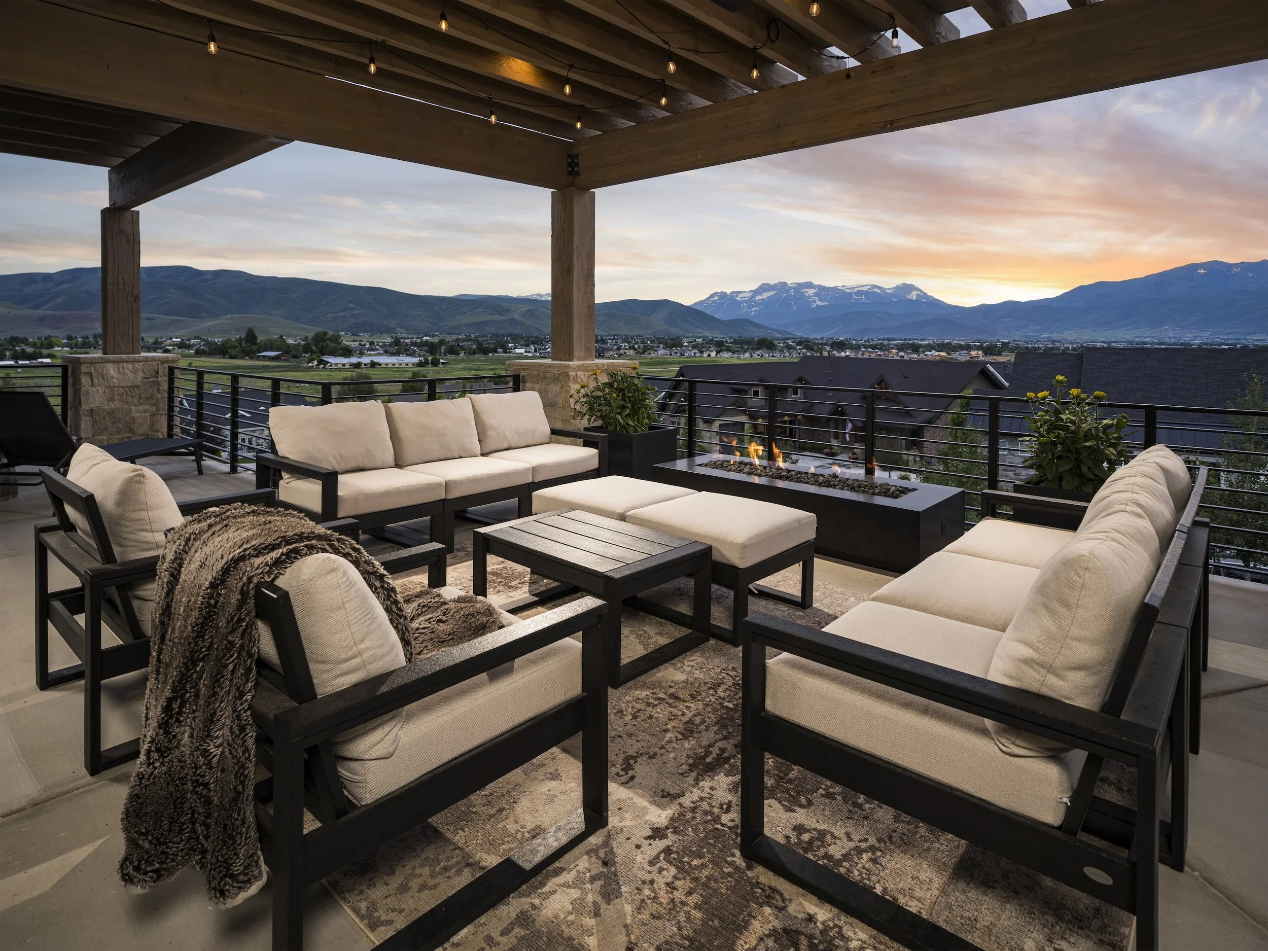 Housley_Patio_1431.jpg