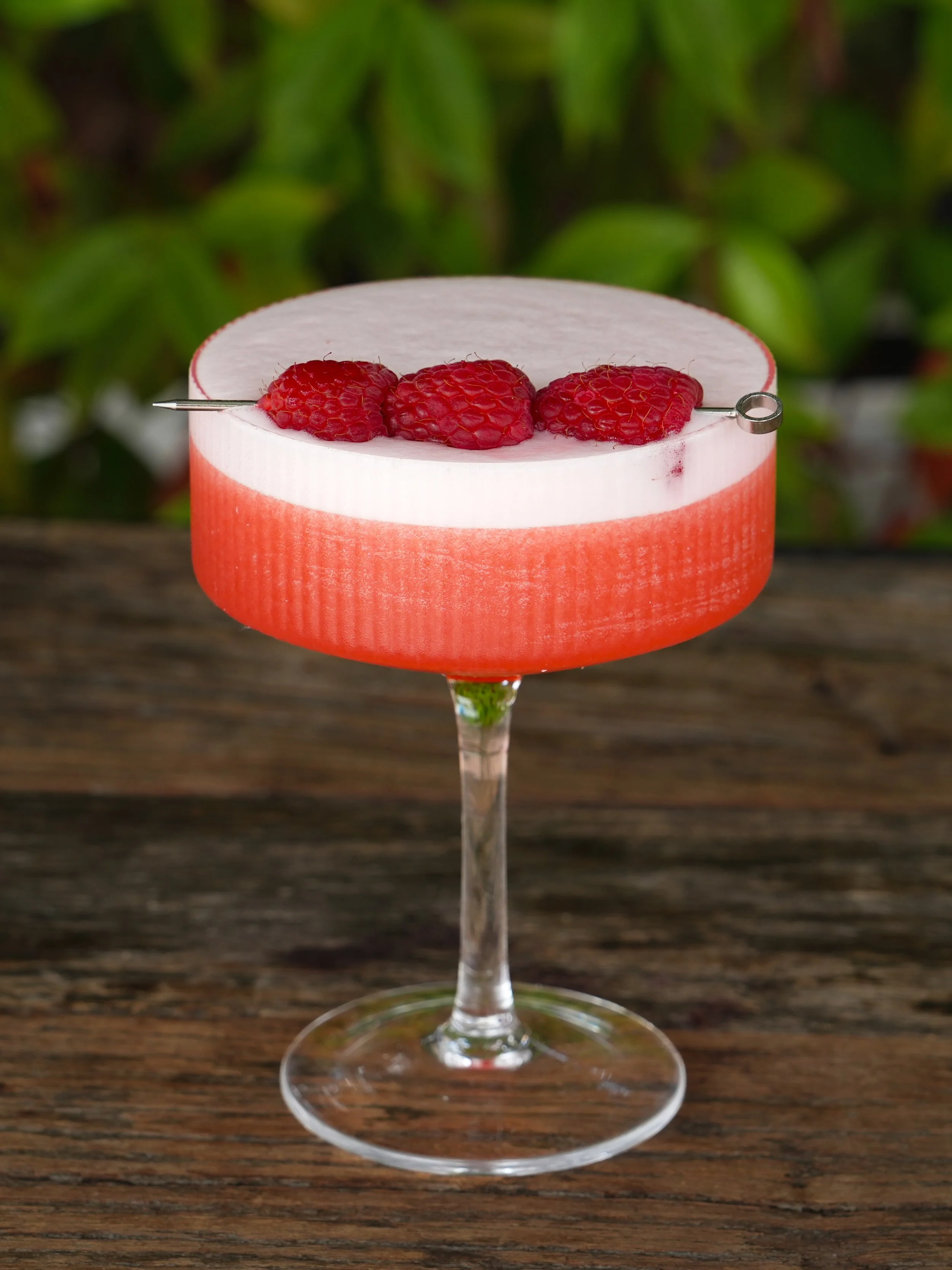 CLOVER CLUB - Gin, lemon, raspberry syrup