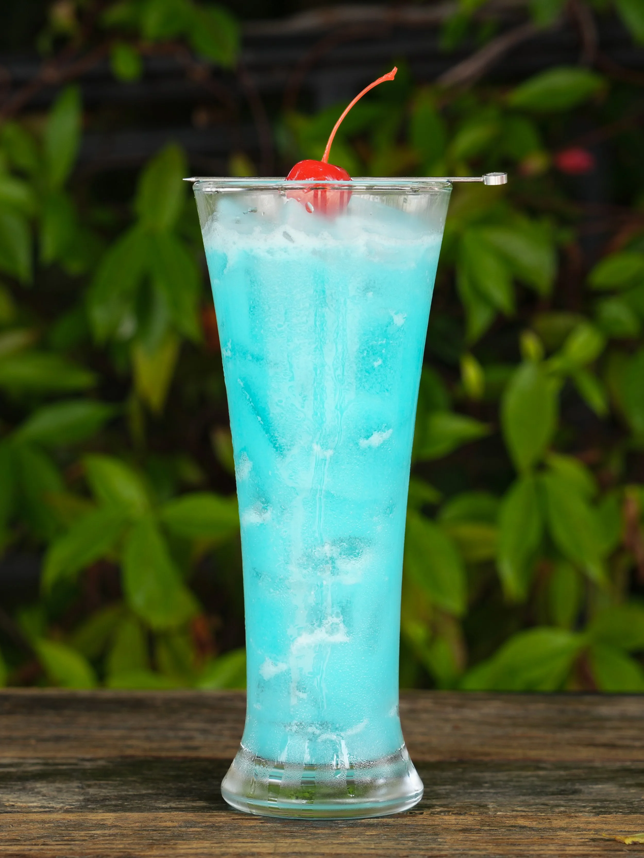BLUE COCONUT MARGARITA - Tequila blanco, lime, blue curaçao, coconut puree