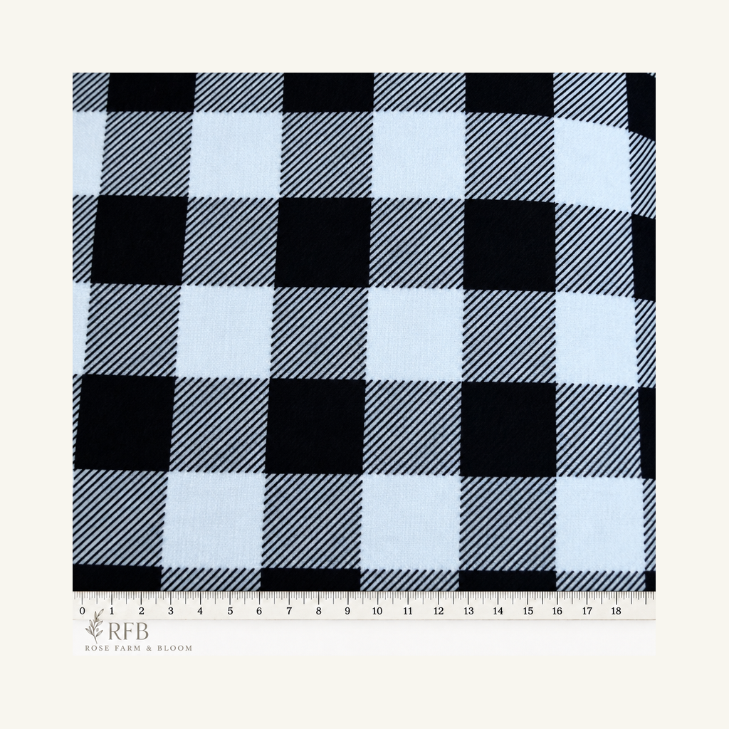 Flannel PRT 43/44" MK Buffalo Plaid Black - fabric motif scale reference