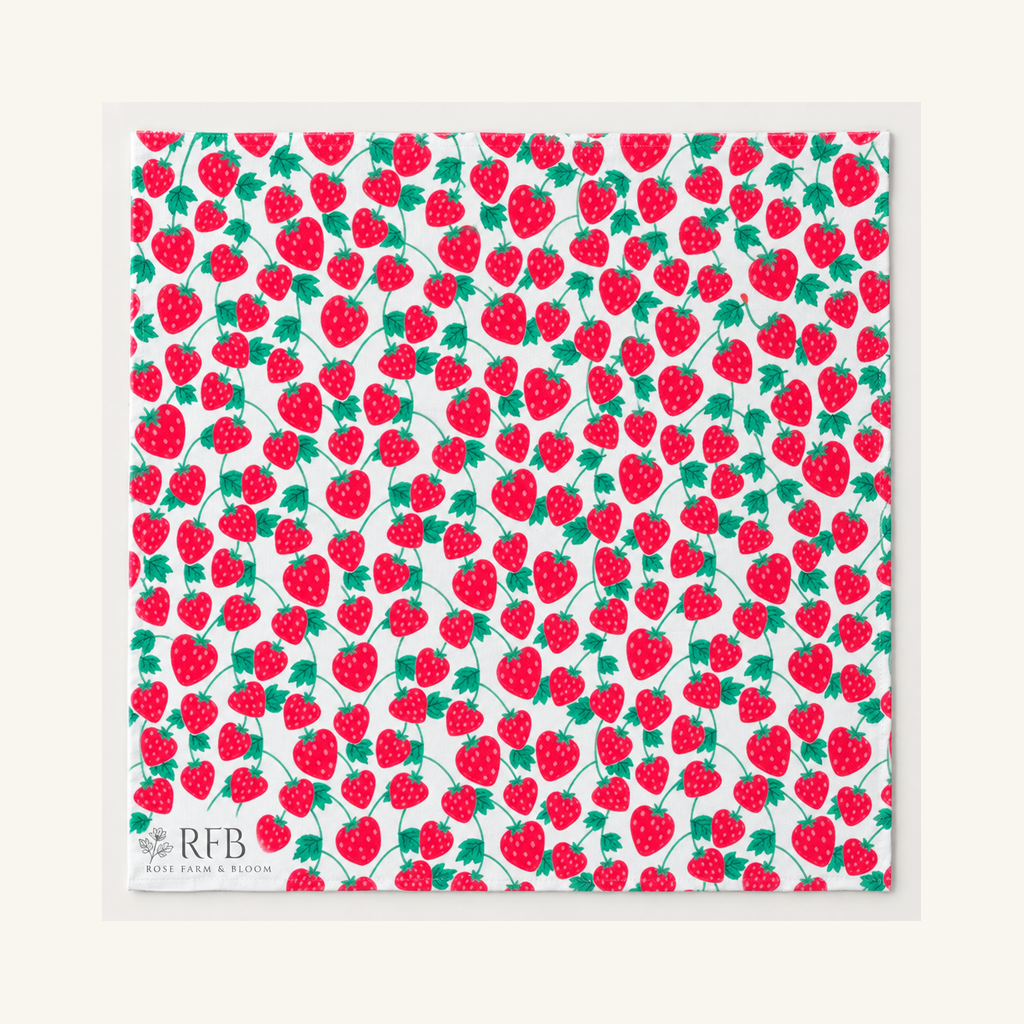 Fabric Editions White Spring Garden Berry Cotton Fabric - fabric shown for sale by the yard