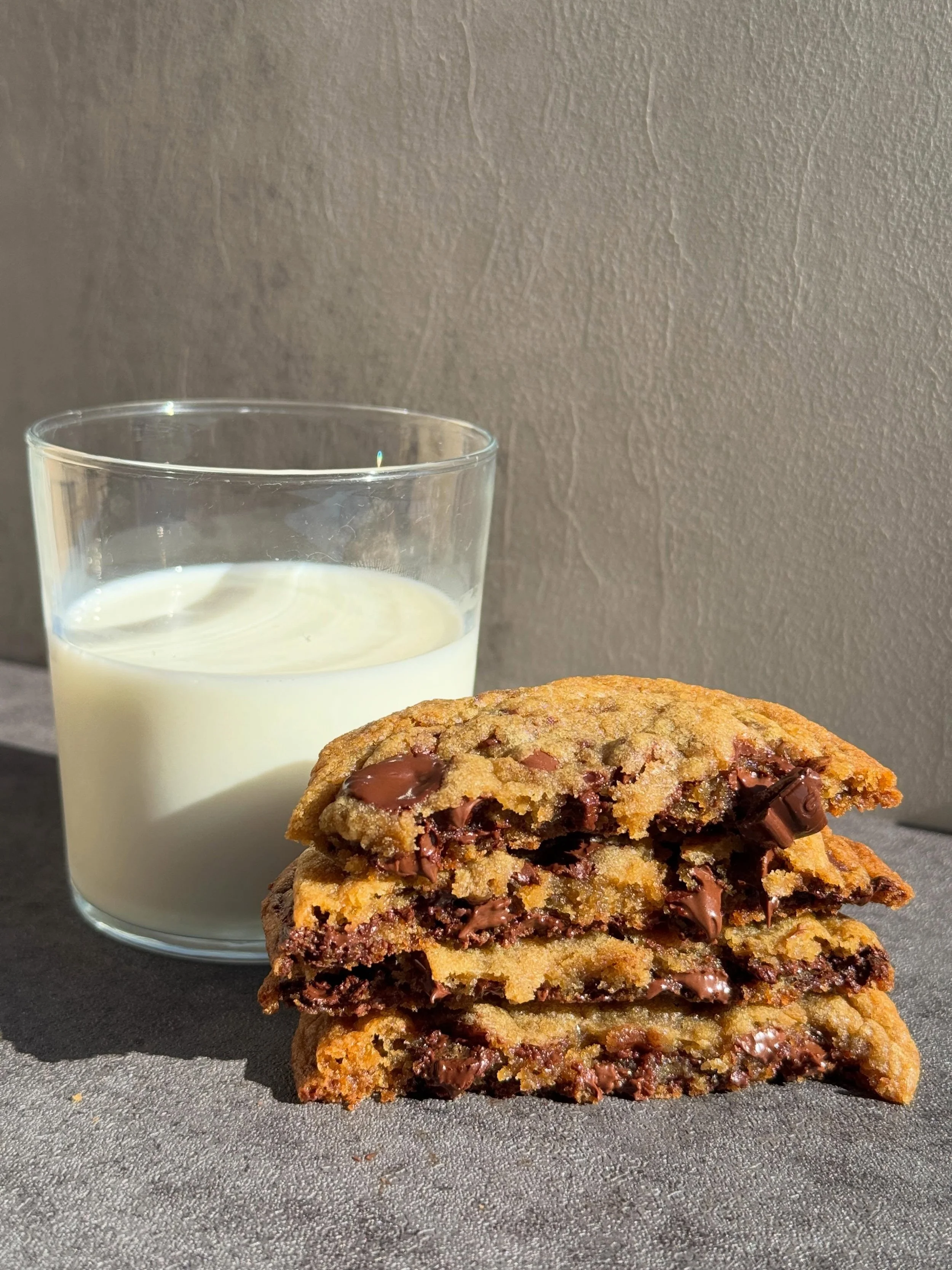 The cookie you won&rsquo;t want to share. 🍪🥛
Pre-order your box today for pickup on August 9!

#sweettreat #bayarea #supportlocal #cookies