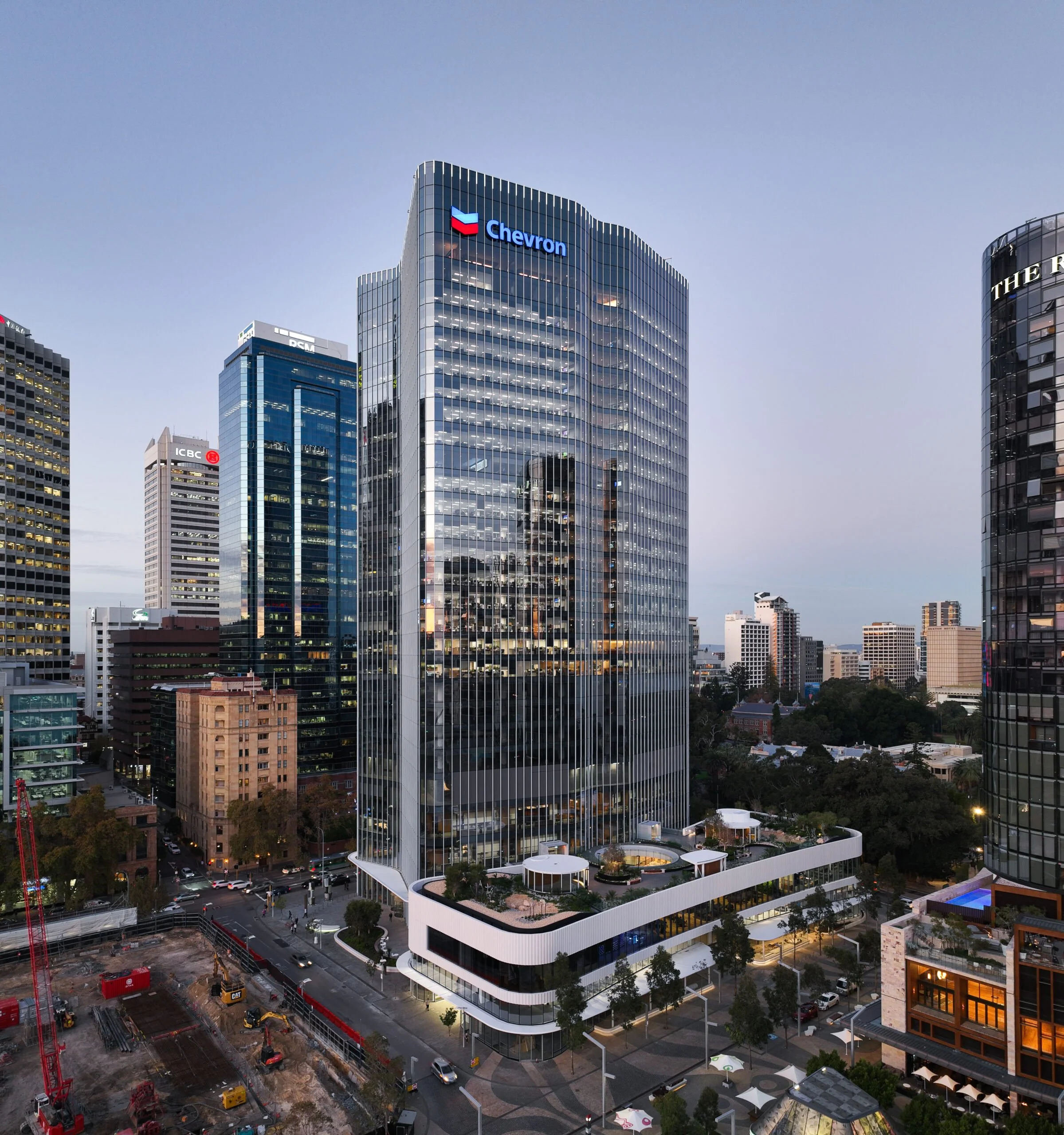 One The Esplanade  
Western Australia  
$880M   
57,000m2 NLA premium office, 29 storeys  
5 Star Green Star Design and As-Built, WELL Gold, NABERS Energy 5 Star