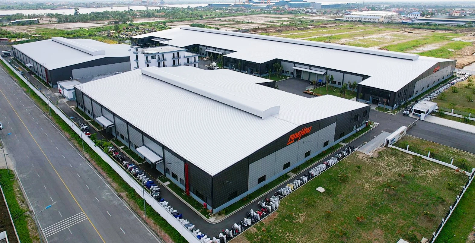 Ratchet tie down factory in Vietnam.