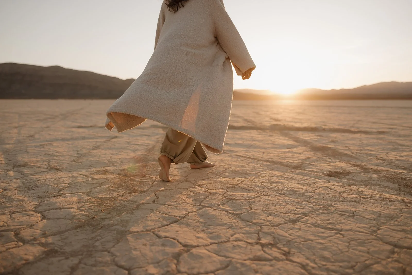 10 Signs Childhood Trauma Is Affecting You as an Adult