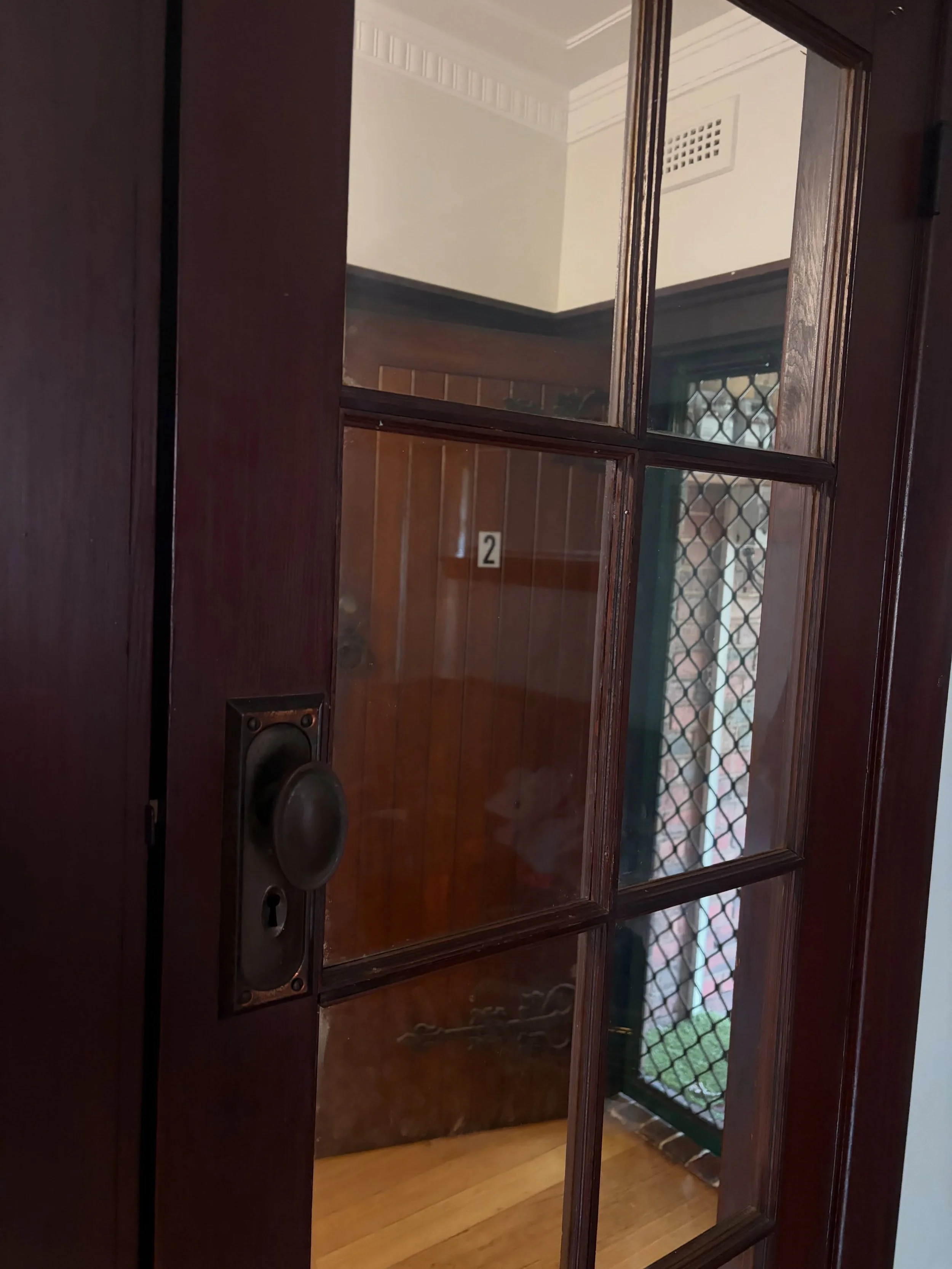 Internal panel replacement at one of our return customers in Glen Iris. As usual, quality positive feedback and this is why we have a loyal client base. We value every single client, big job or small job they all count!

#melbourneglassreplacement #g