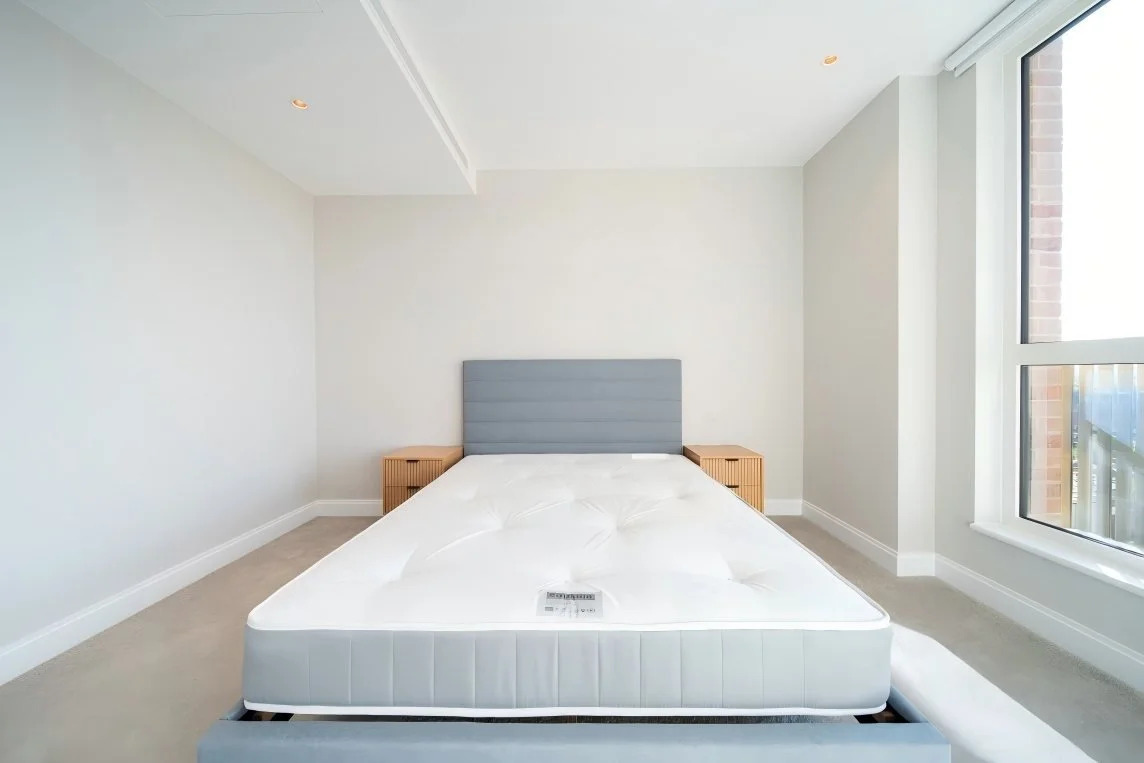 oval-village-se11-b-05-g-bedroom-two.jpg