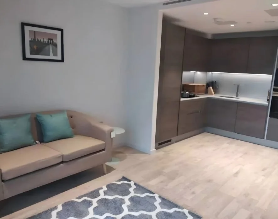 onyx-kings-cross-05-g-living-kitchen.jpg