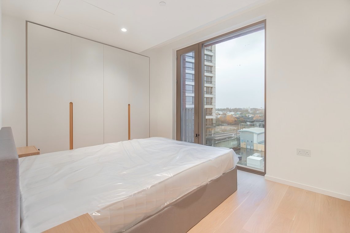 cadence-kings-cross-08-g-bedroom.jpg